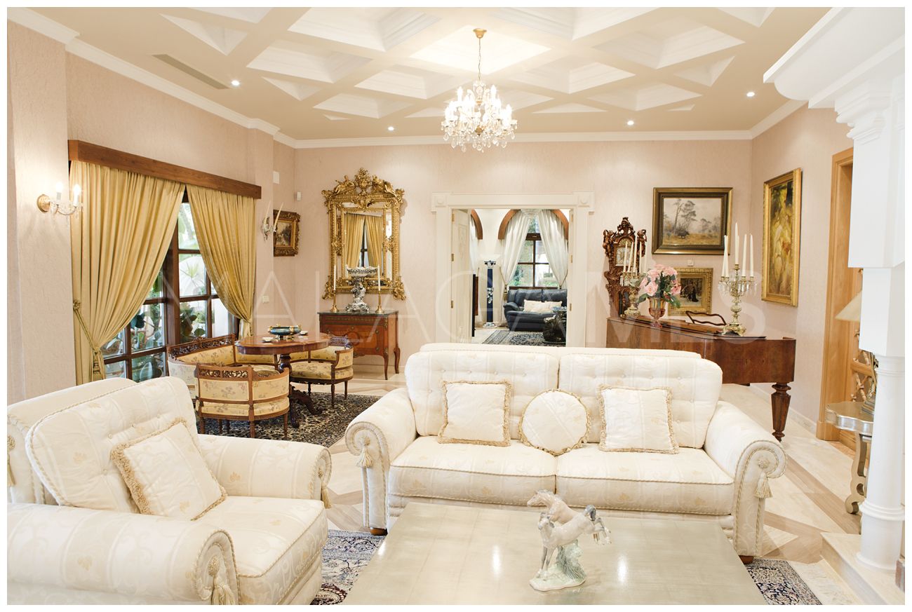 Herrgård for sale in Nueva Andalucia