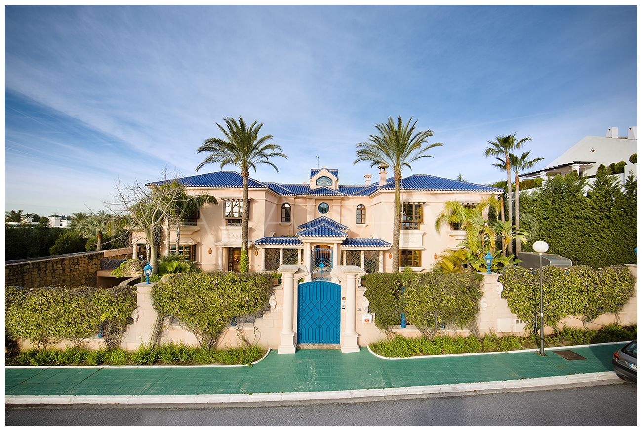 Herrgård for sale in Nueva Andalucia