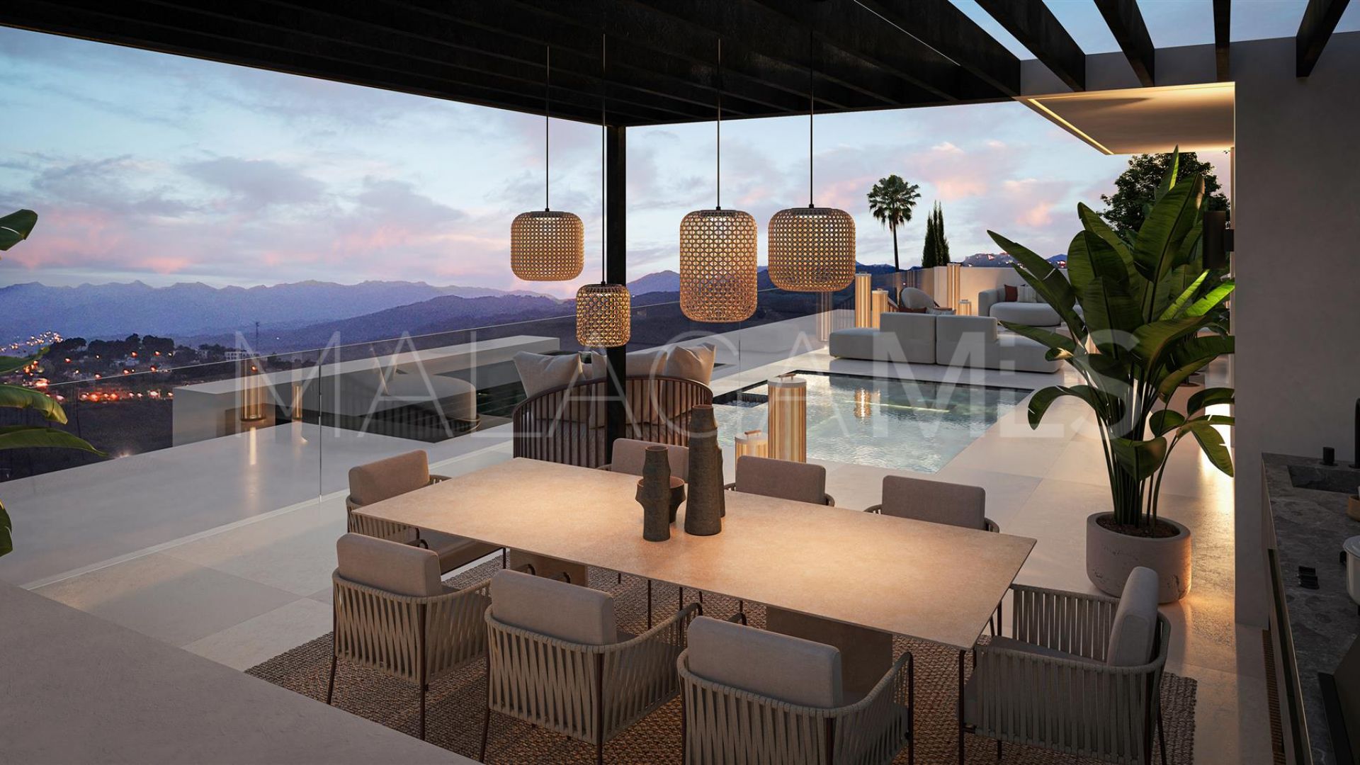 Villa for sale in New Golden Mile