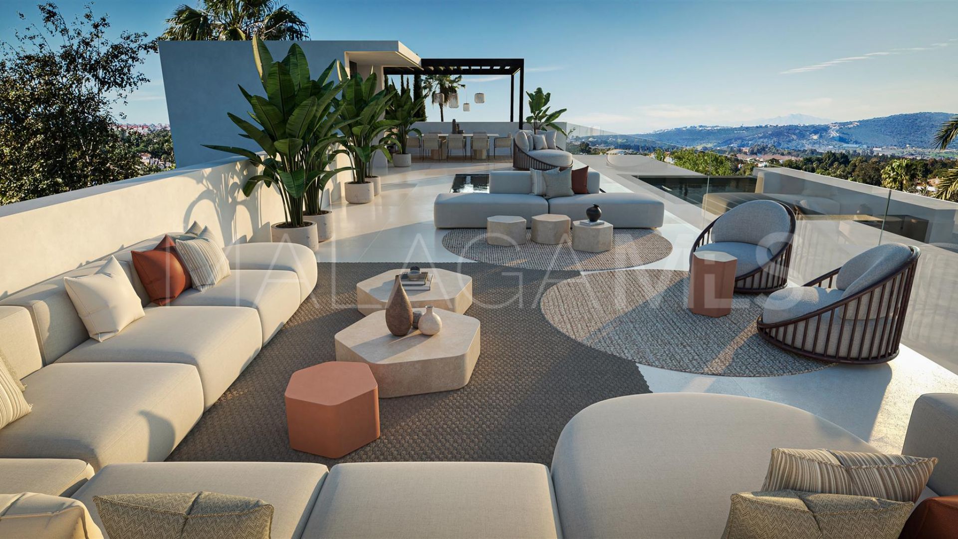 Villa for sale in New Golden Mile
