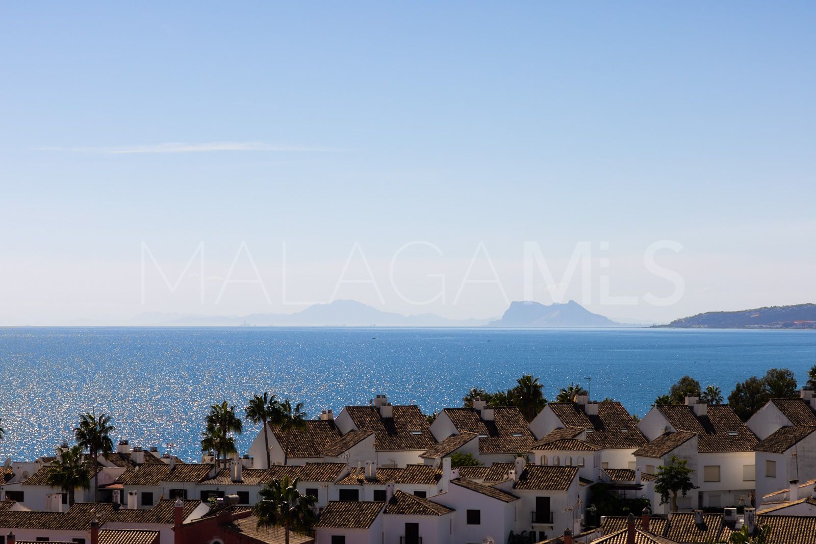 Duplex penthouse for sale in Bahía de Estepona