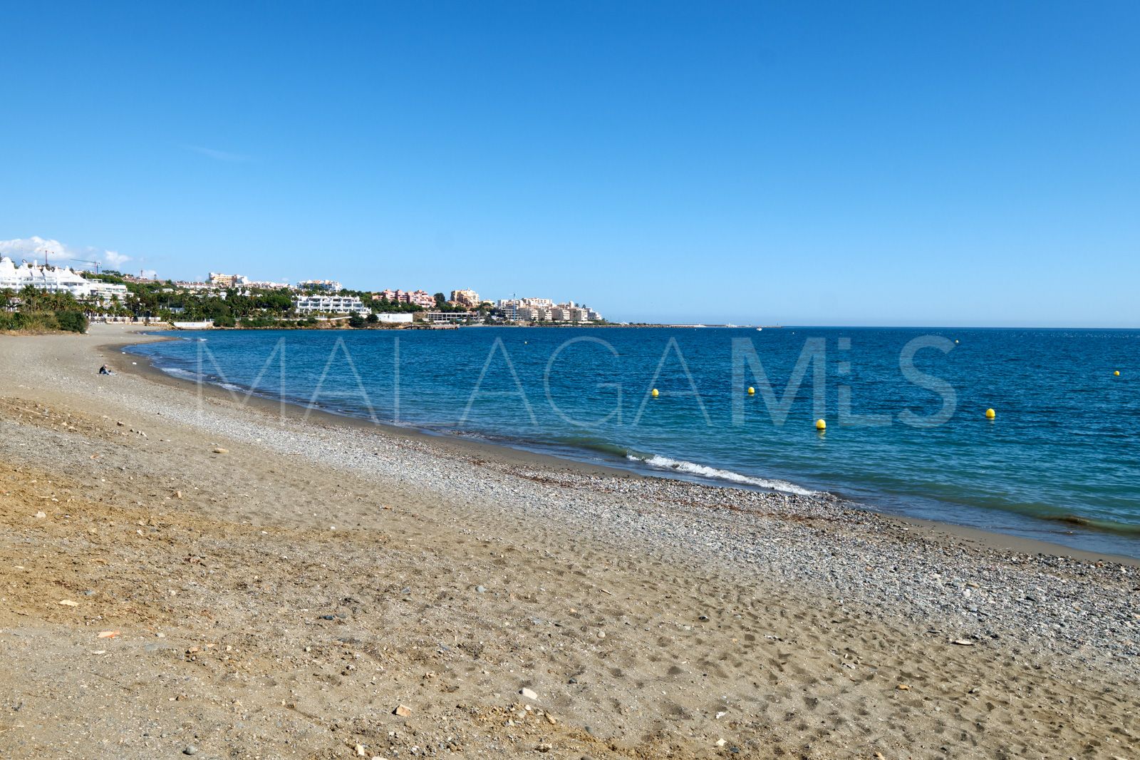 Zweistöckiges penthouse for sale in Bahía de Estepona