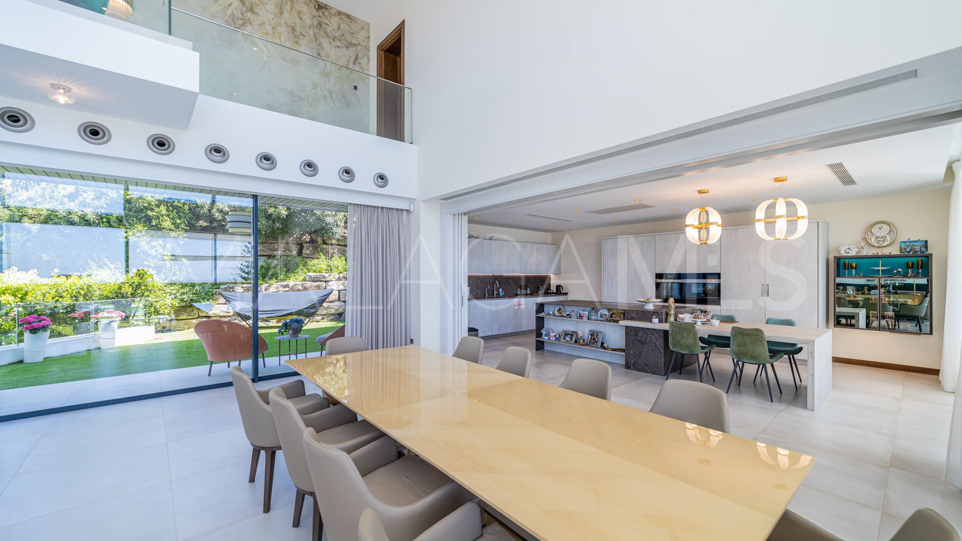 Villa for sale in Los Arqueros