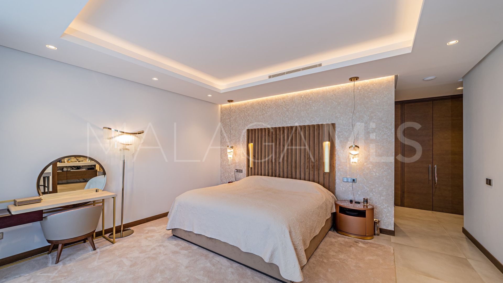 Villa for sale in Los Arqueros
