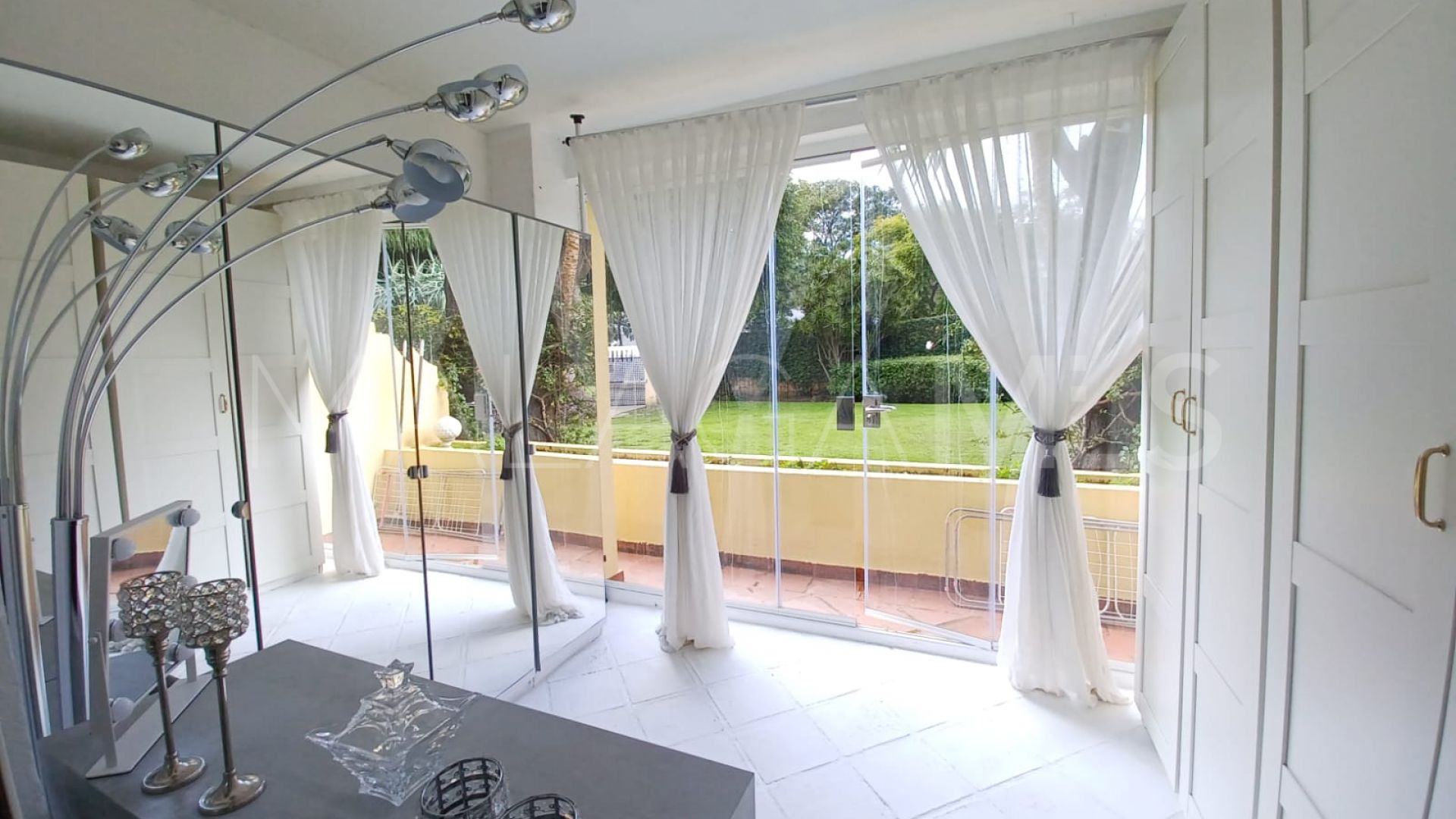 Apartamento for sale with 2 bedrooms in Guadalmina Alta