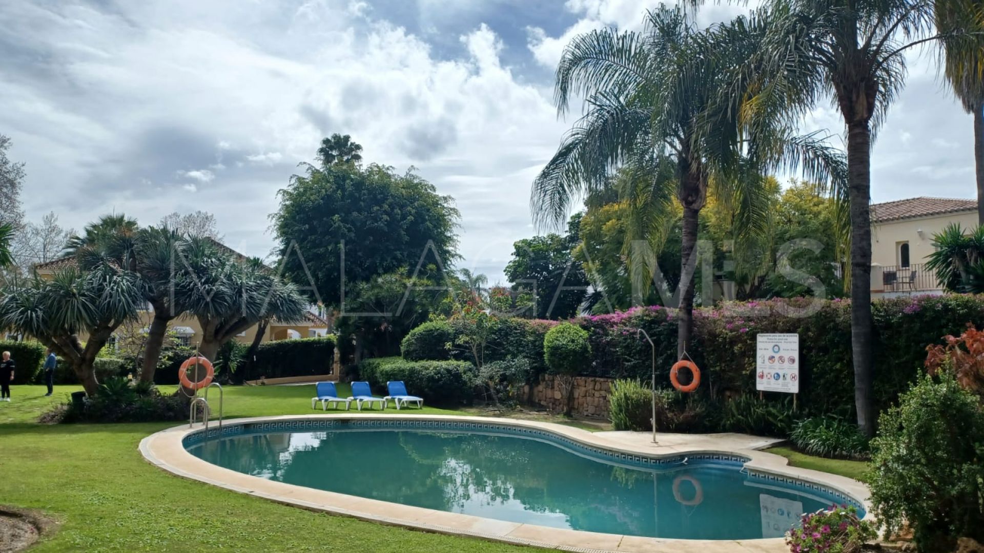 Apartamento for sale with 2 bedrooms in Guadalmina Alta
