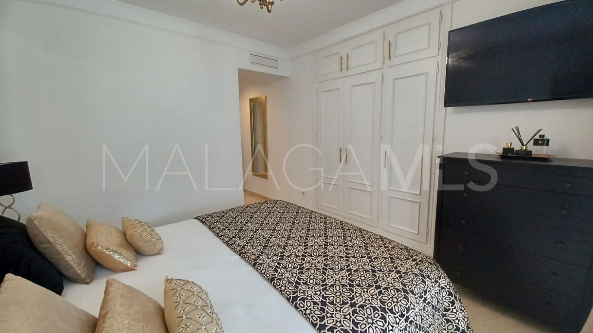 Apartamento for sale with 2 bedrooms in Guadalmina Alta