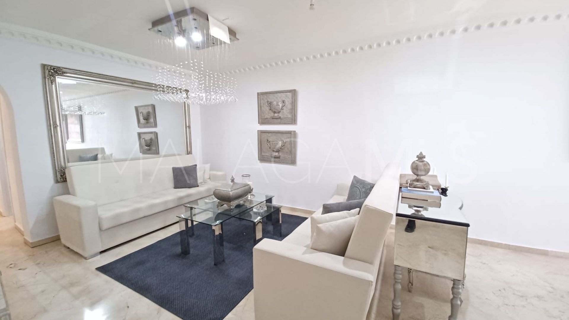 Apartamento for sale with 2 bedrooms in Guadalmina Alta