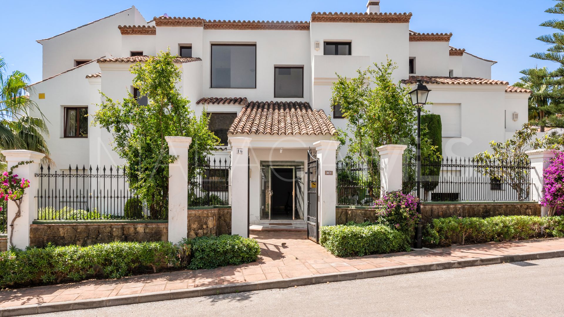 Atico duplex a la venta in Marbella Golden Mile