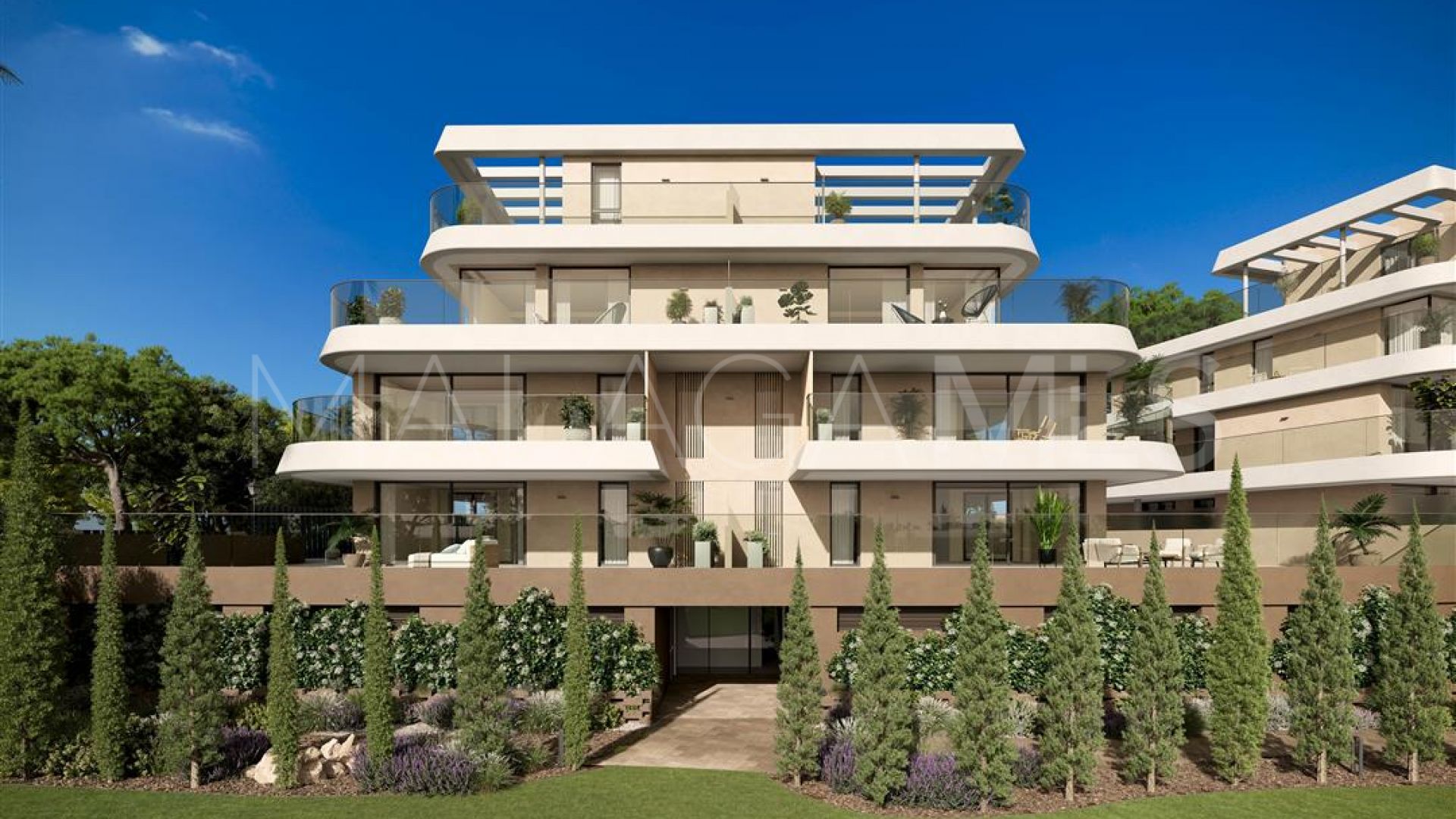 For sale 2 bedrooms apartment in Estepona West