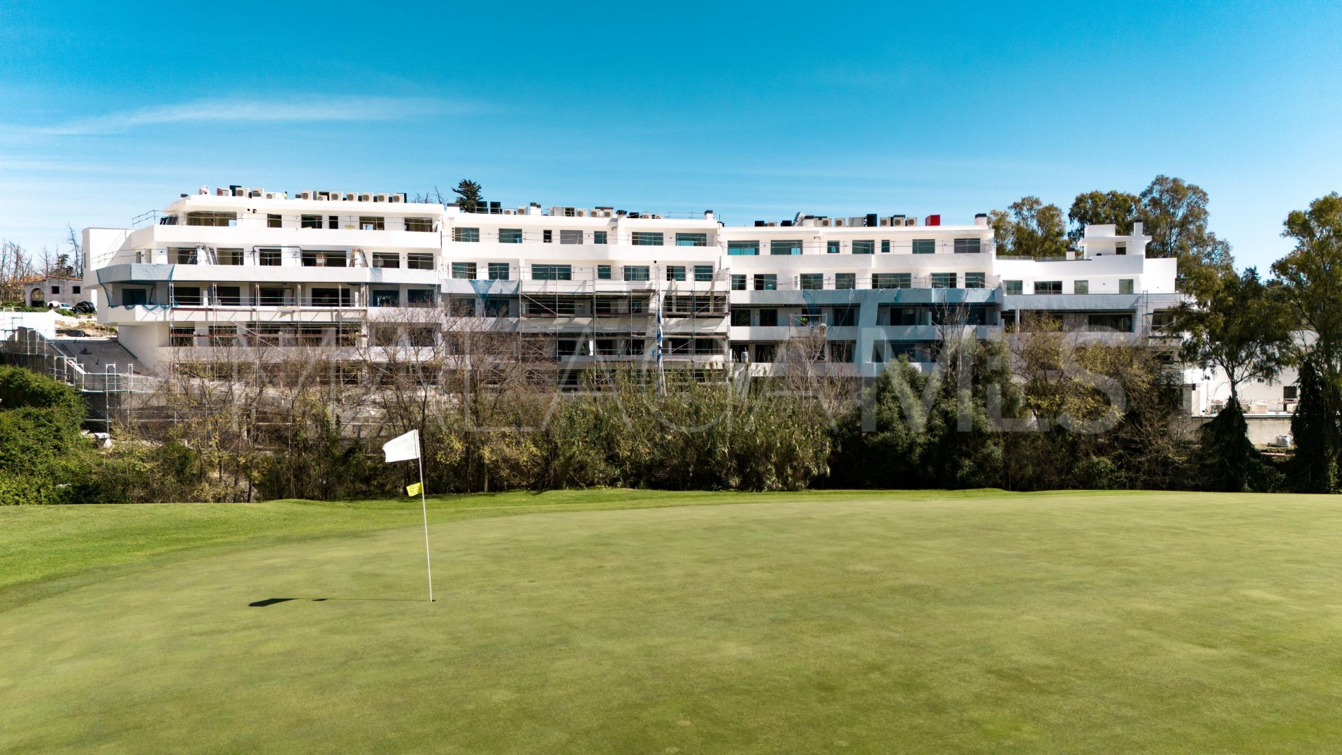 Duplex rez de chaussée for sale in Guadalmina Alta