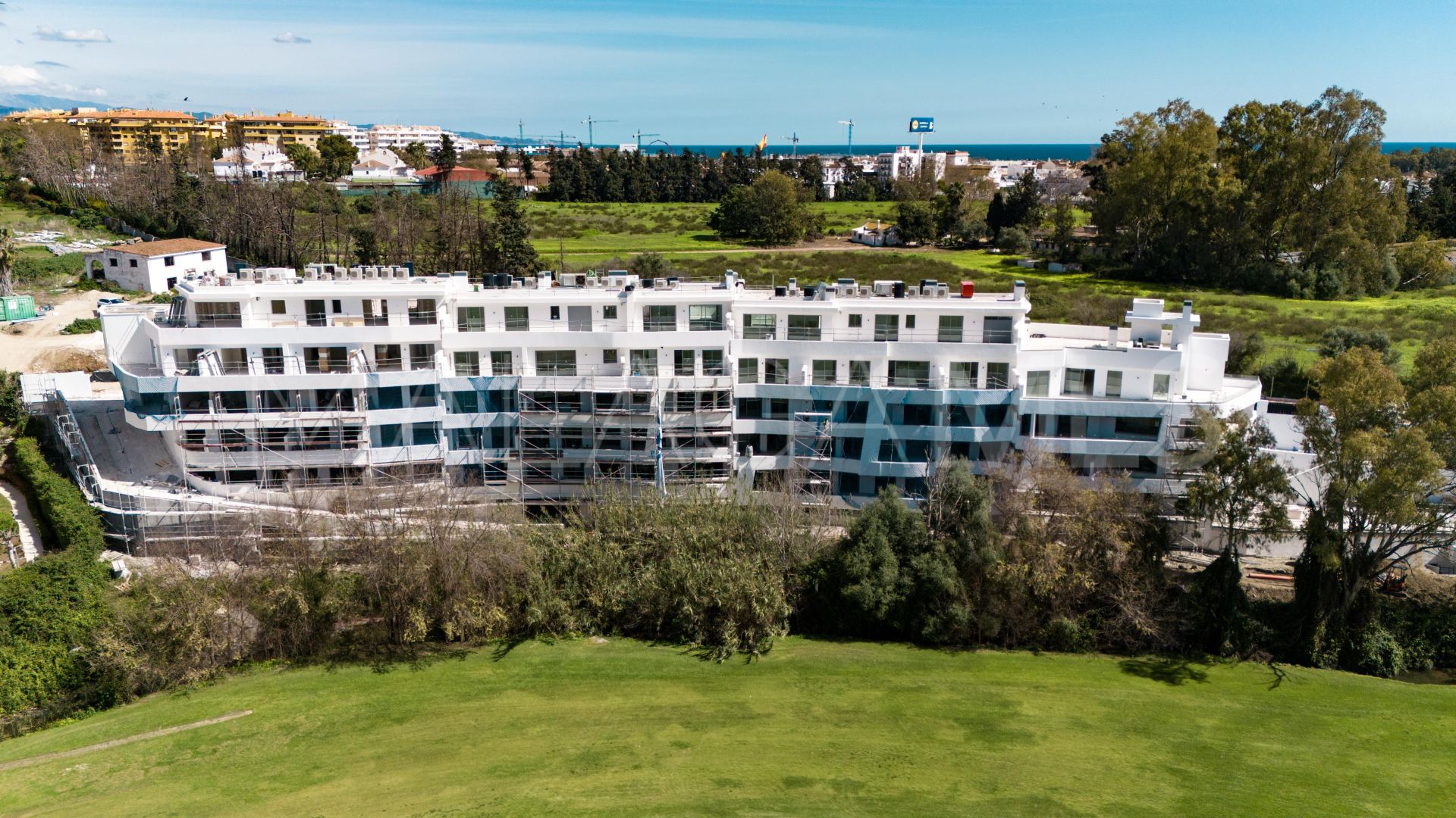 Duplex rez de chaussée for sale in Guadalmina Alta