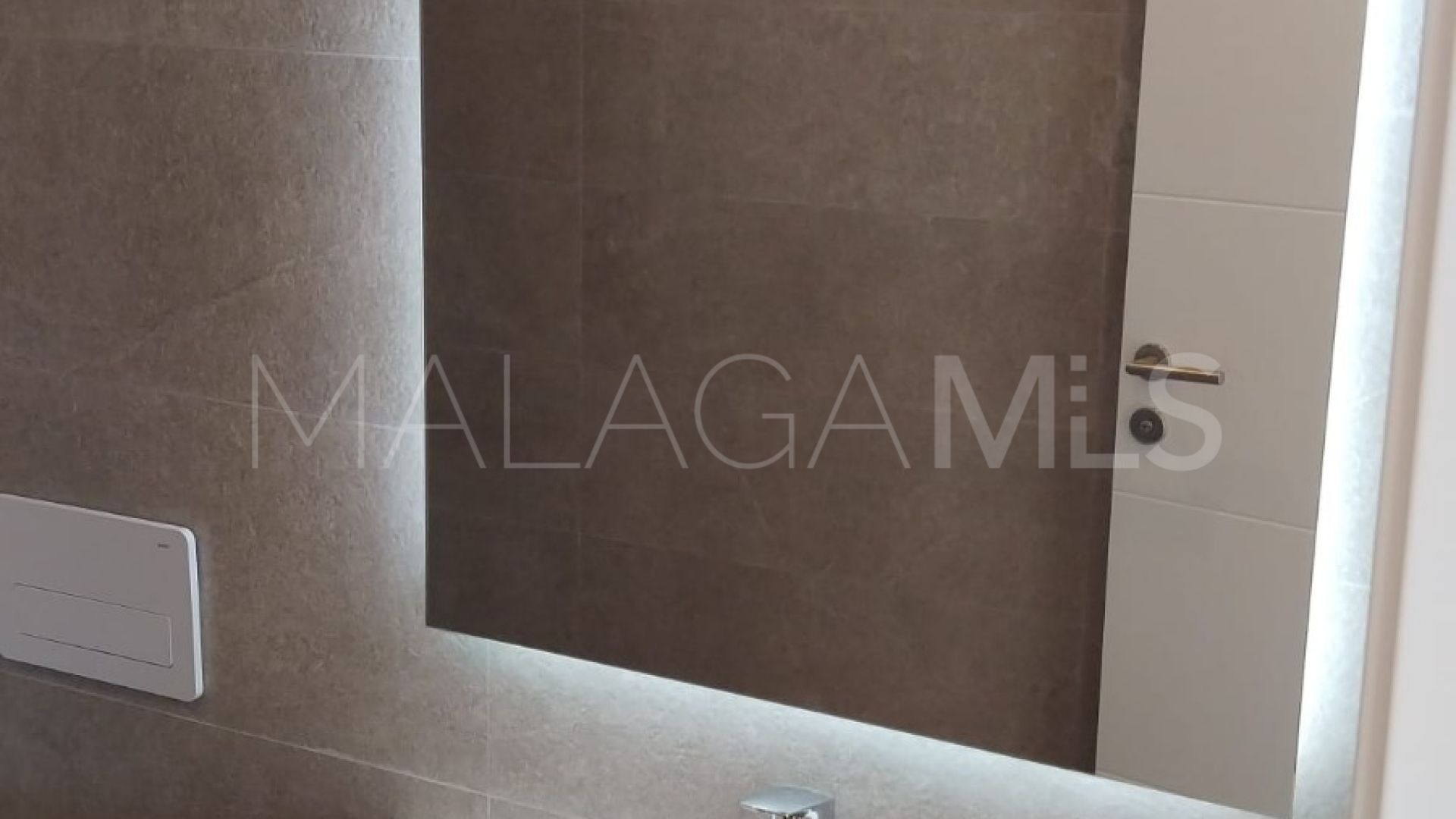 For sale Alcazaba Lagoon 2 bedrooms apartment