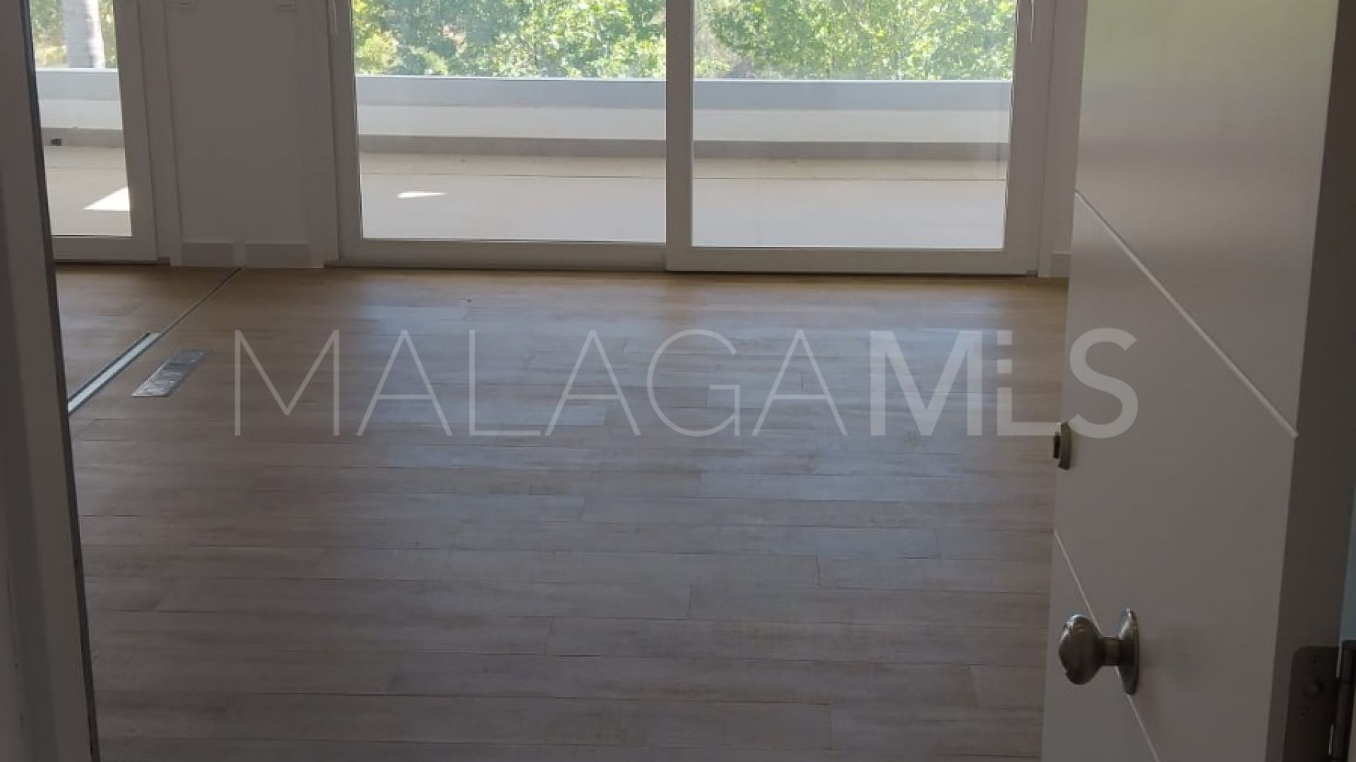 For sale Alcazaba Lagoon 2 bedrooms apartment