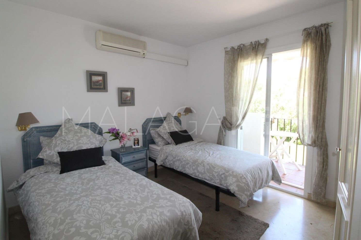 Se vende adosado de 4 bedrooms in Nueva Andalucia