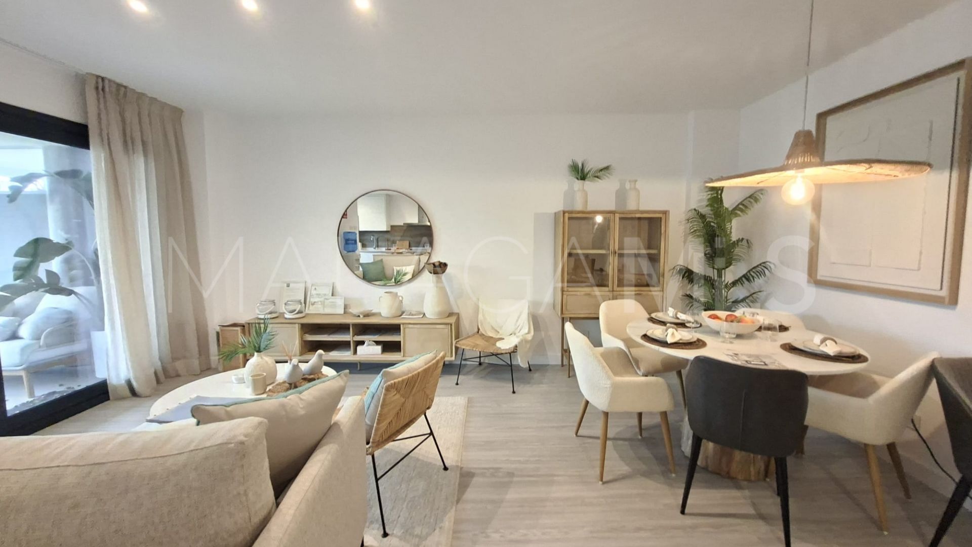 Lägenhet for sale in Estepona Centre