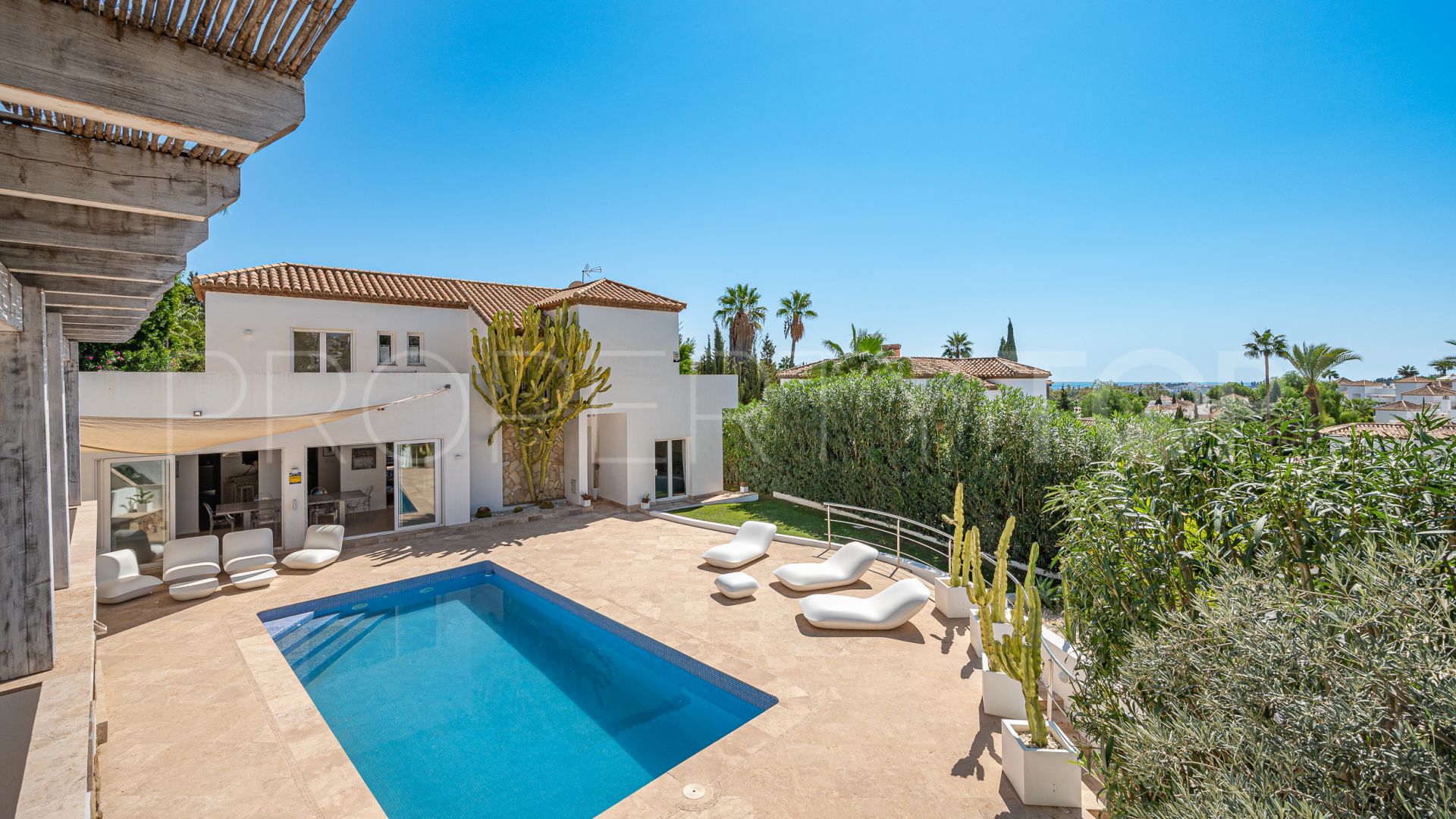 Nueva Andalucia, villa en venta con 5 dormitorios