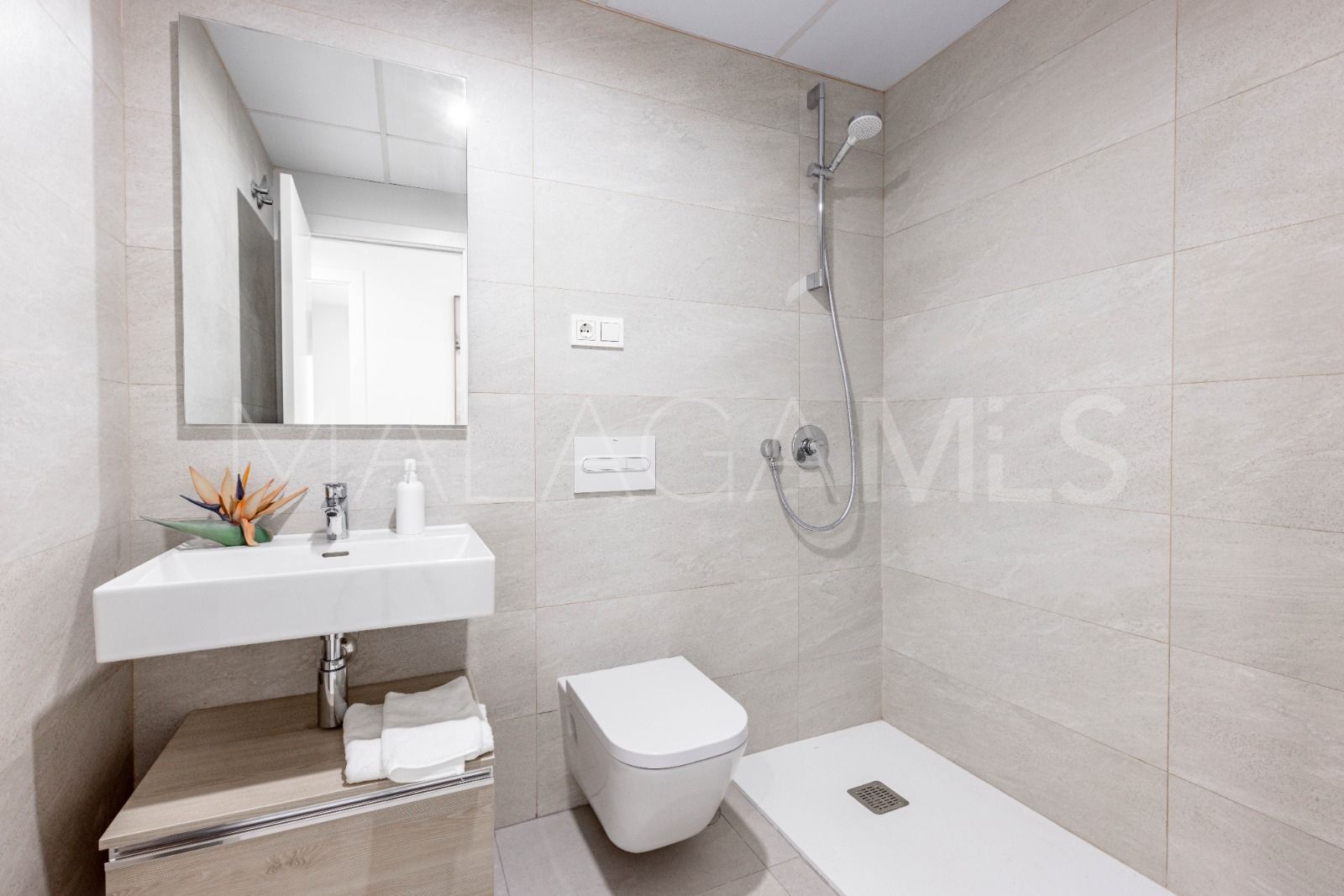 For sale Las Mesas apartment with 2 bedrooms