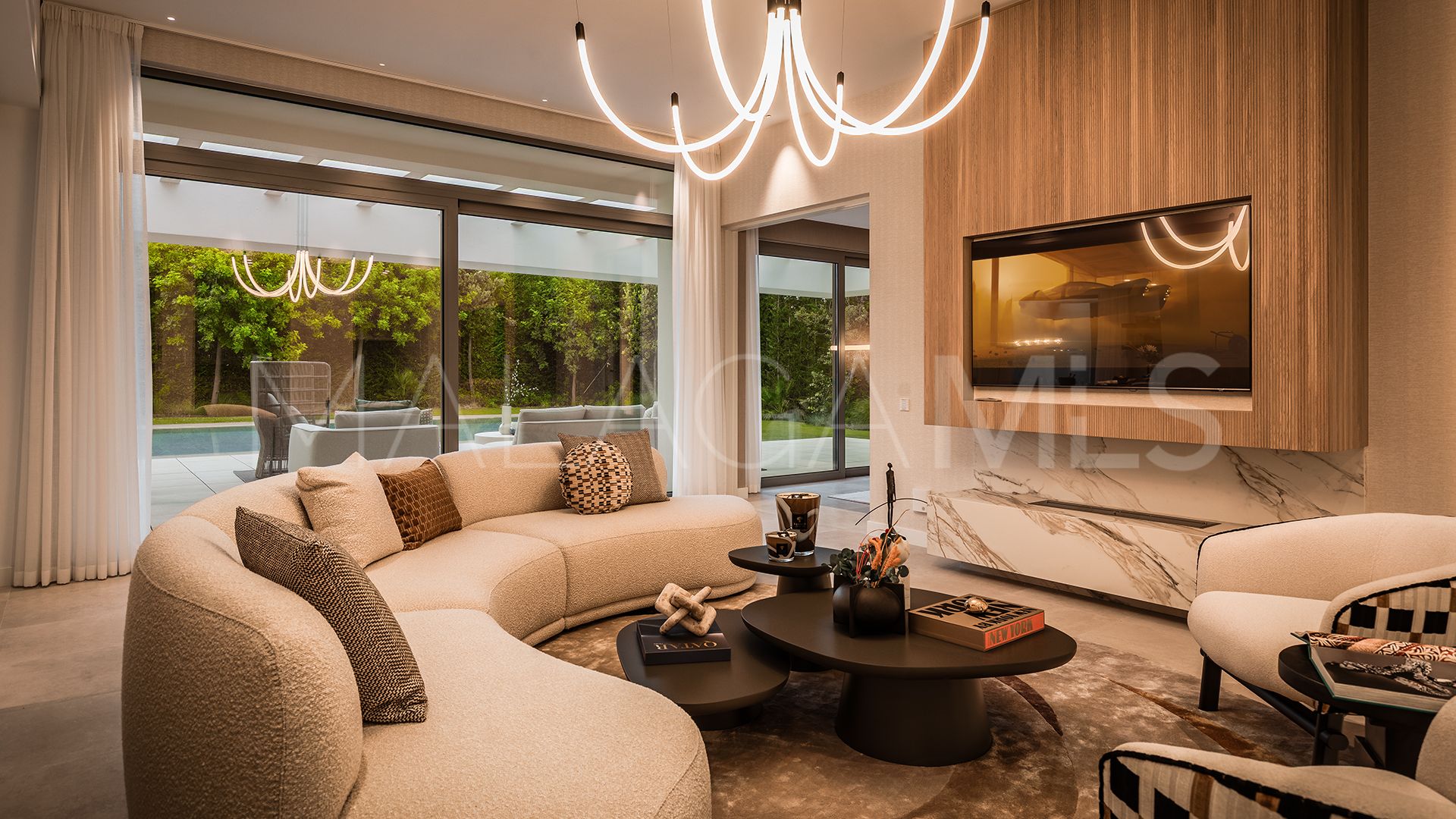 Villa for sale in El Paraiso