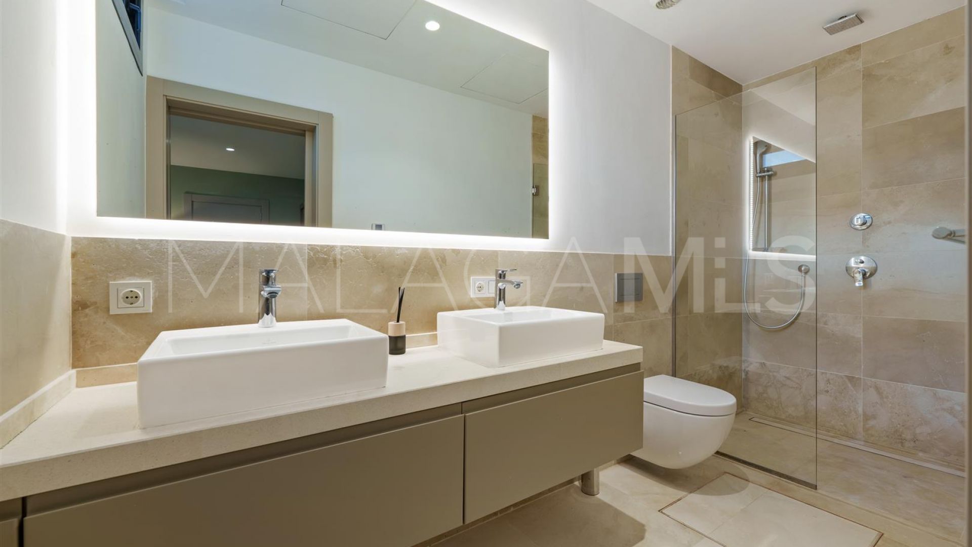 Se vende villa in Nueva Andalucia