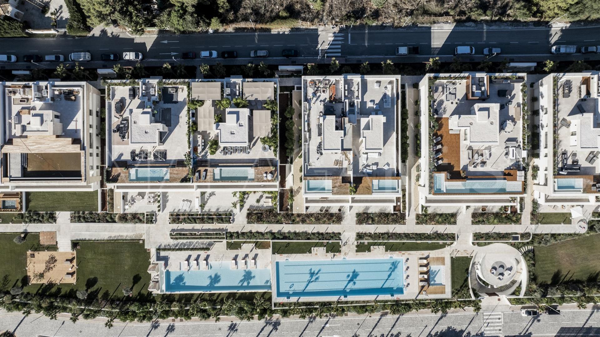 Ground floor duplex for sale in Marbella Goldene Meile