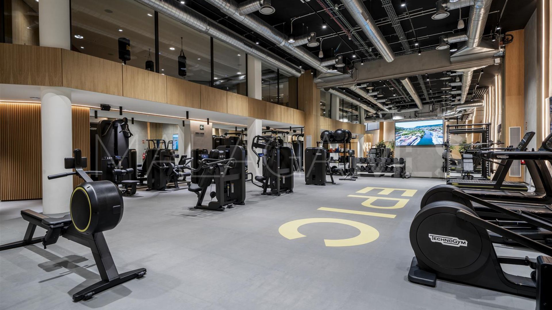 Ground floor duplex for sale in Marbella Goldene Meile