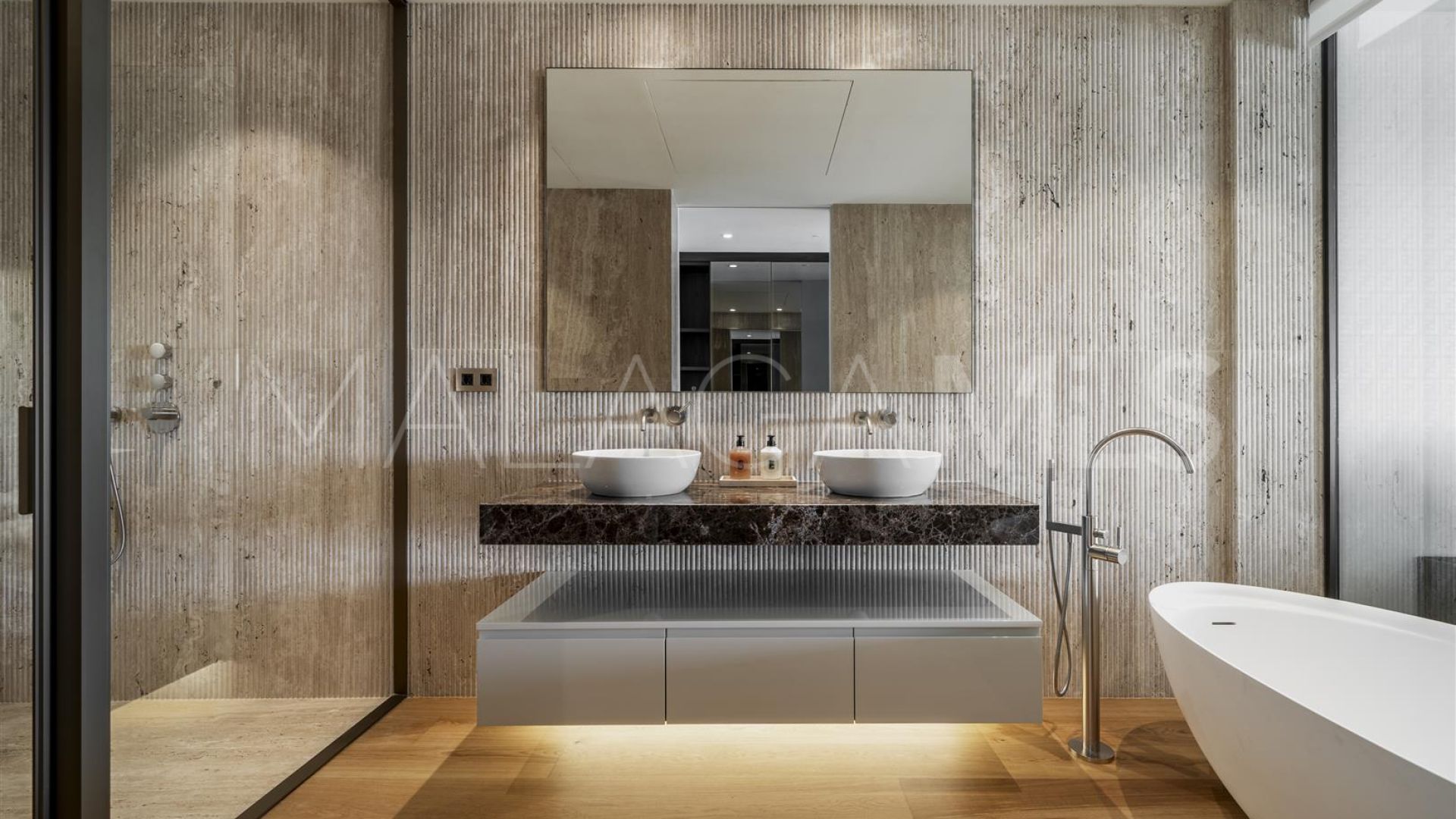 Ground floor duplex for sale in Marbella Goldene Meile