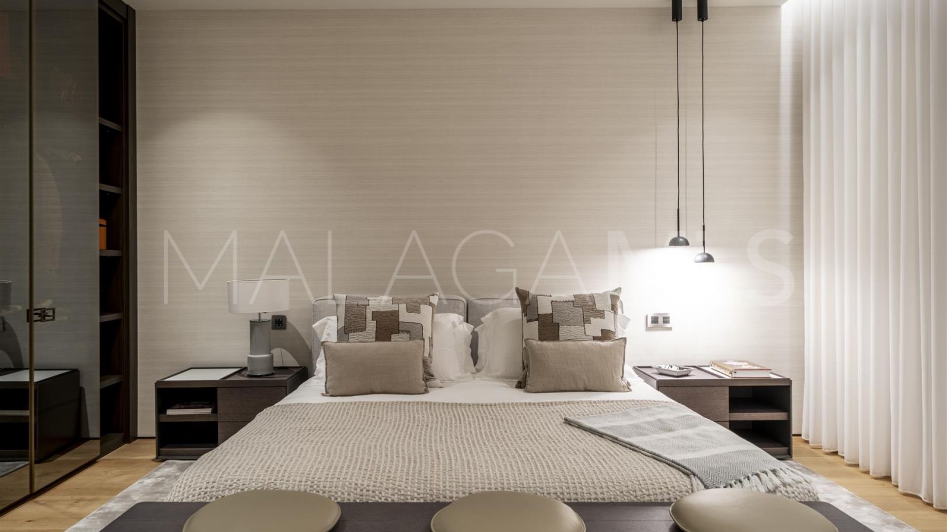 Ground floor duplex for sale in Marbella Goldene Meile