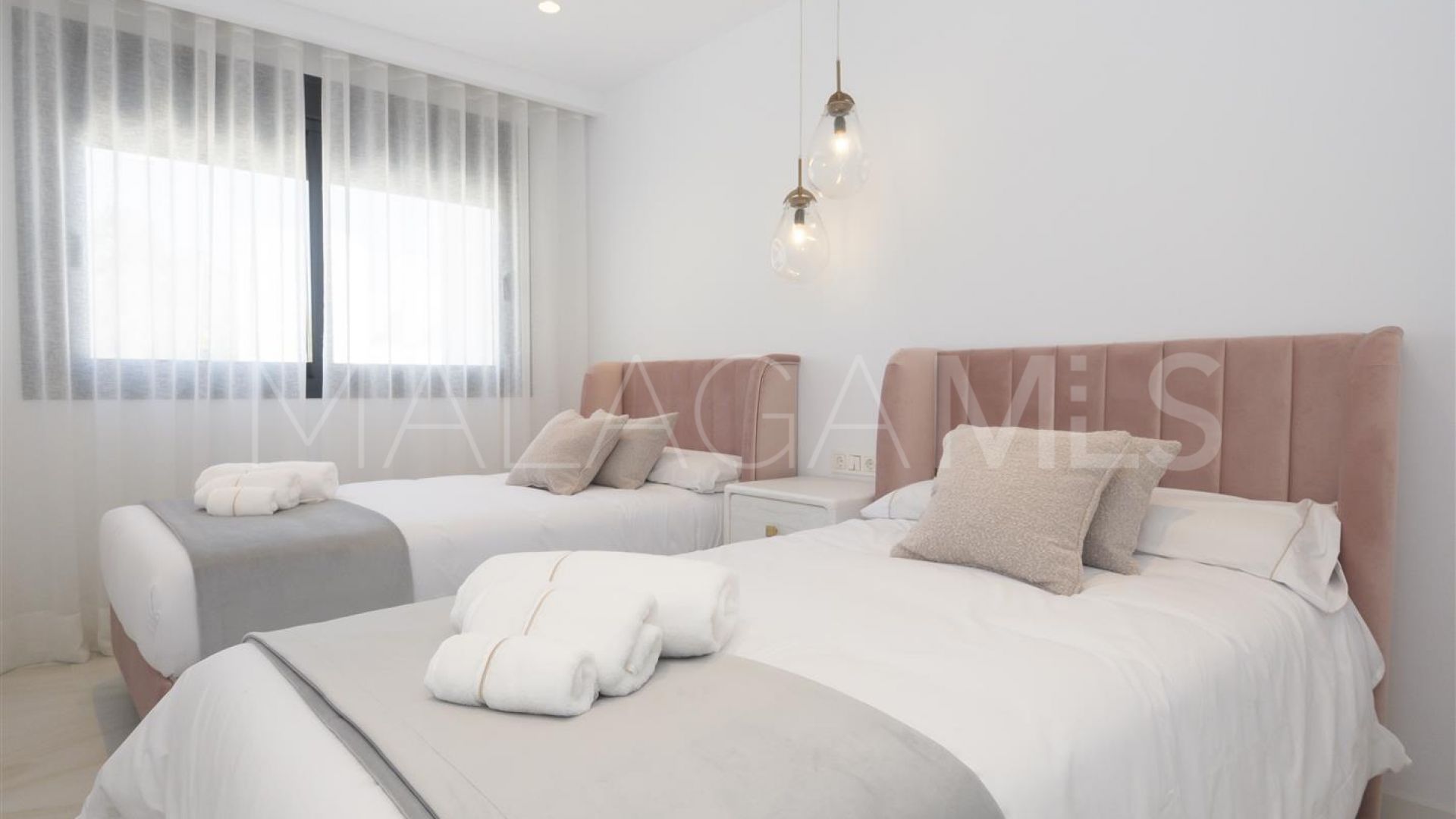 Radhus for sale in Los Naranjos