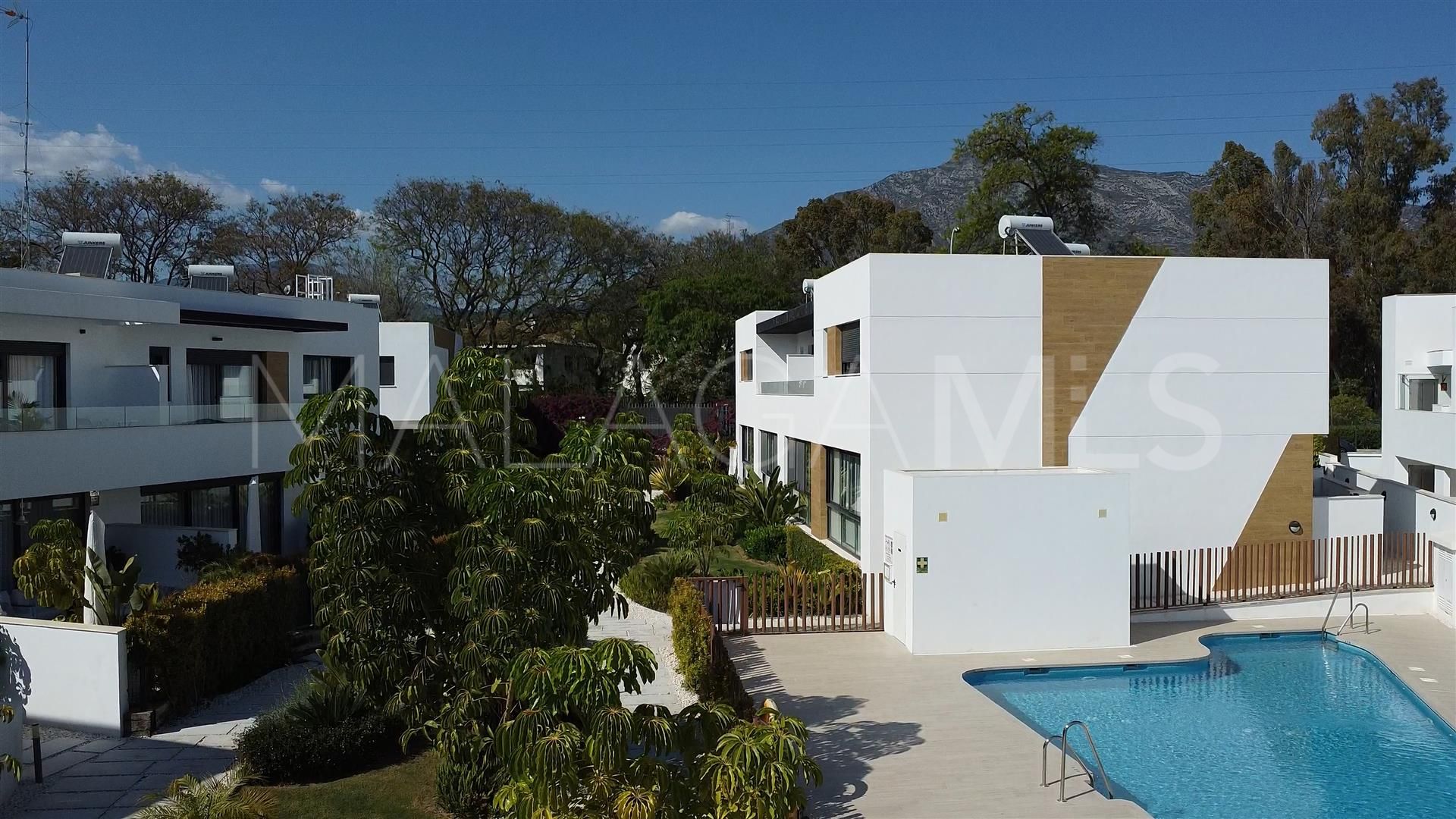 Radhus for sale in Los Naranjos