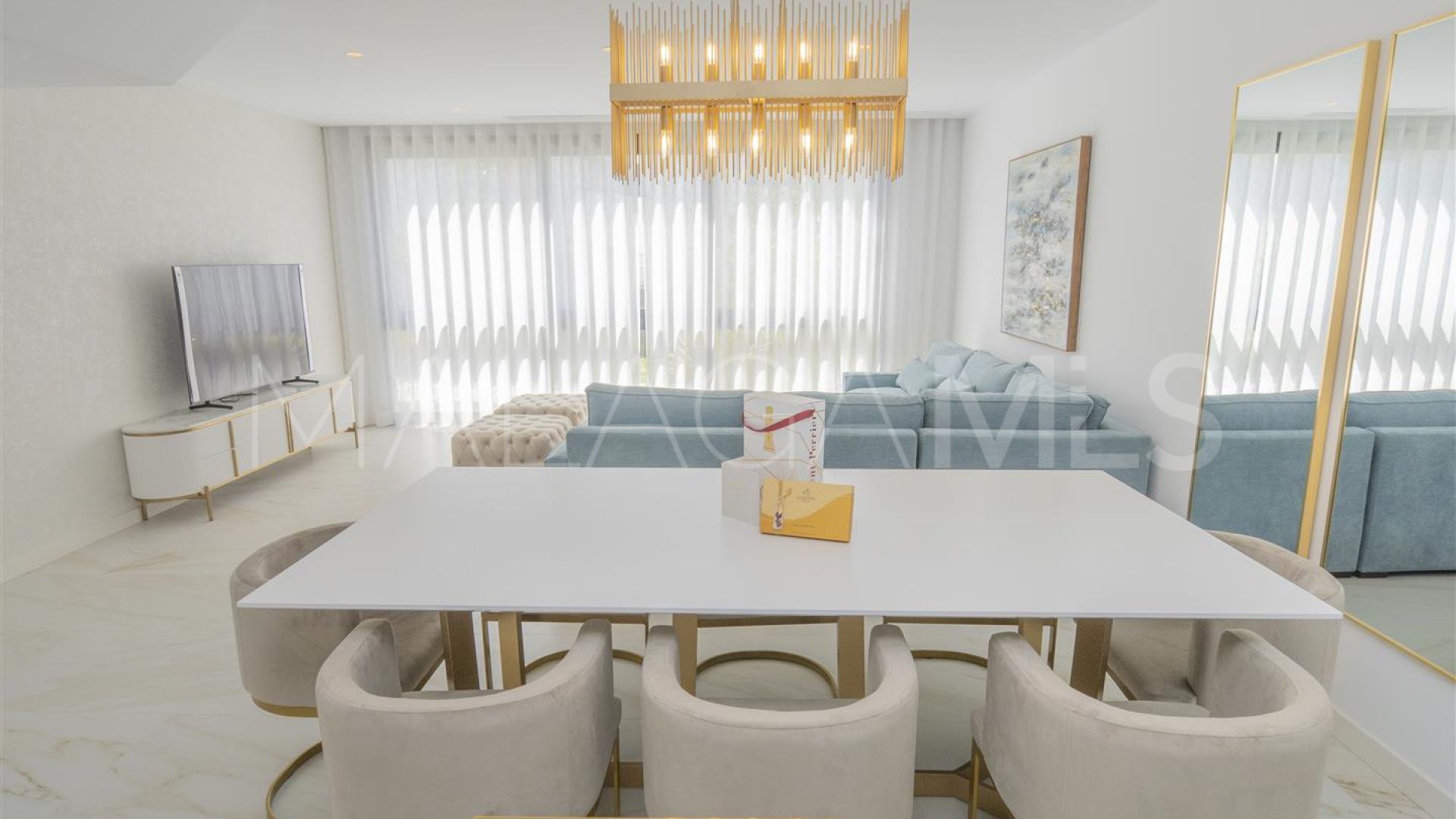 Radhus for sale in Los Naranjos