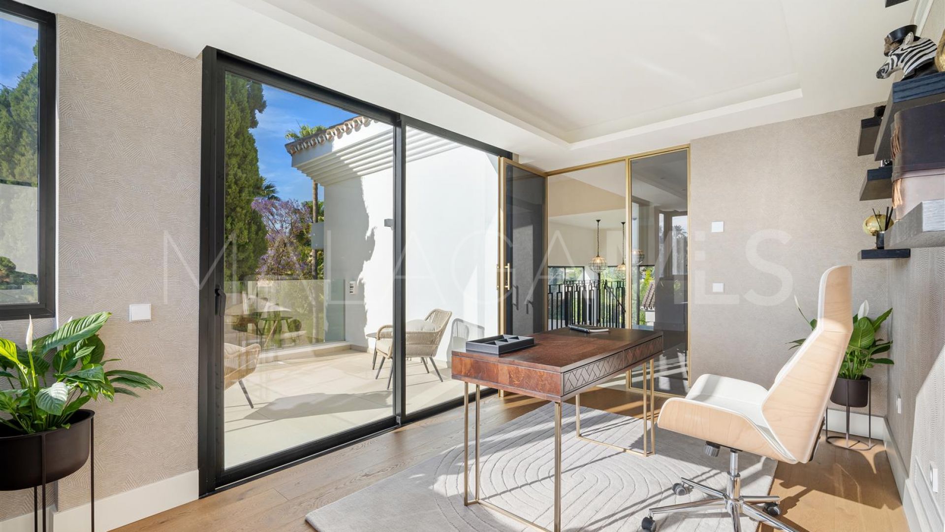 For sale Los Naranjos villa with 6 bedrooms