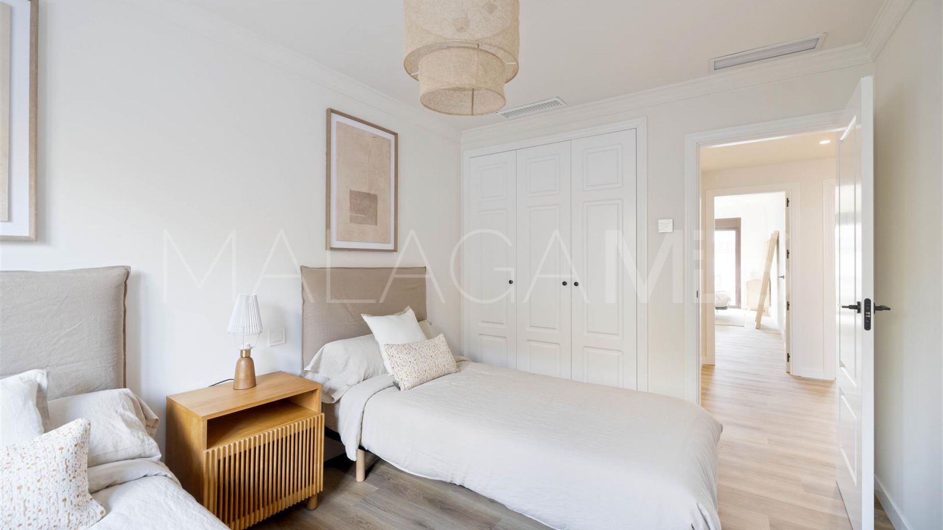 Radhus for sale in Azata Golf