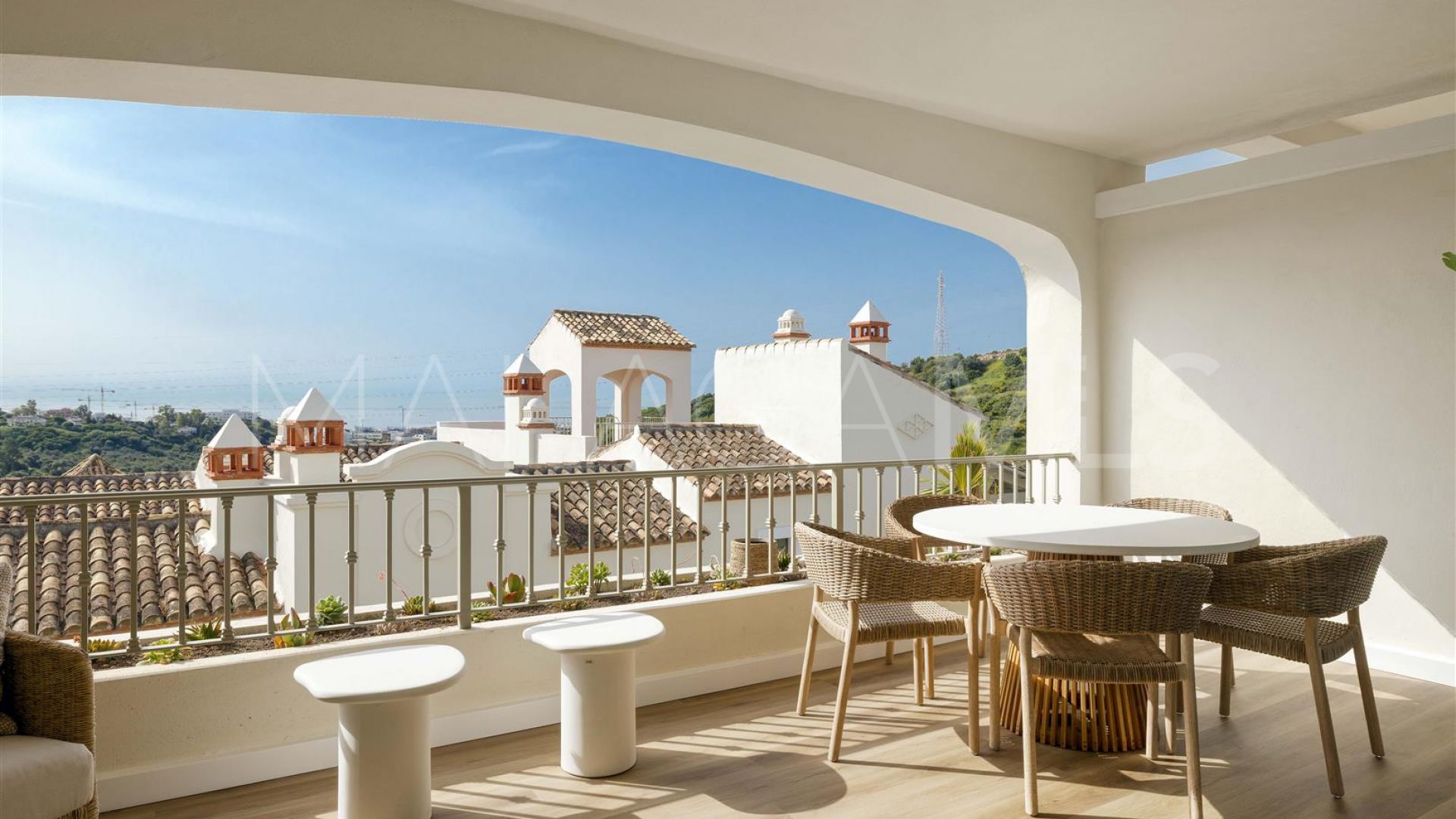 Radhus for sale in Azata Golf