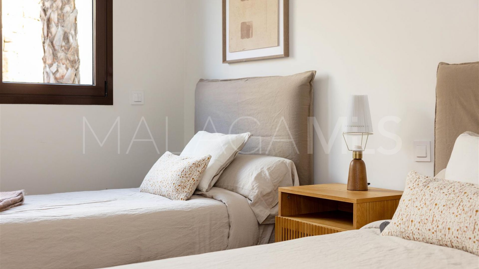 Radhus for sale in Azata Golf