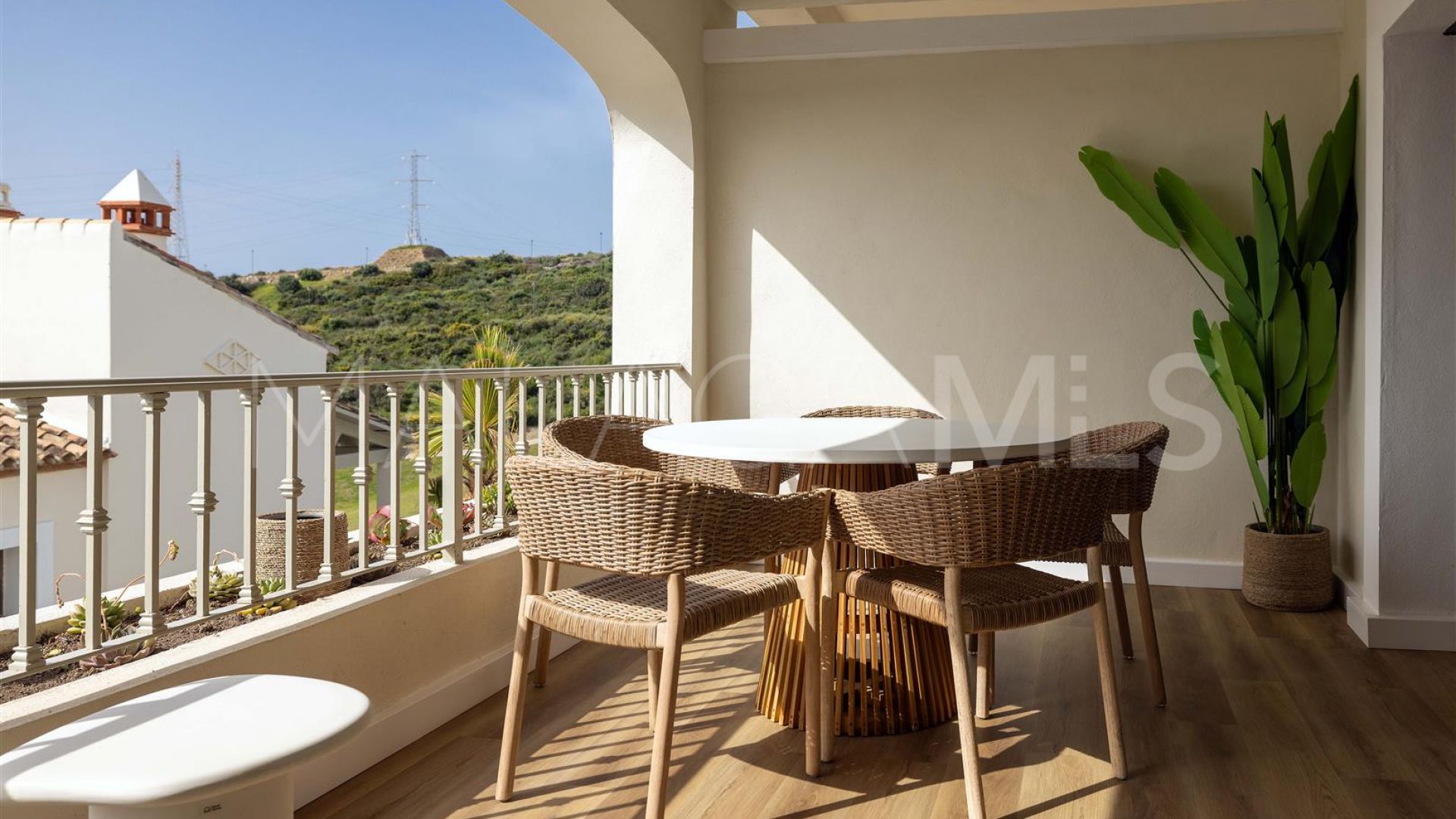 Radhus for sale in Azata Golf