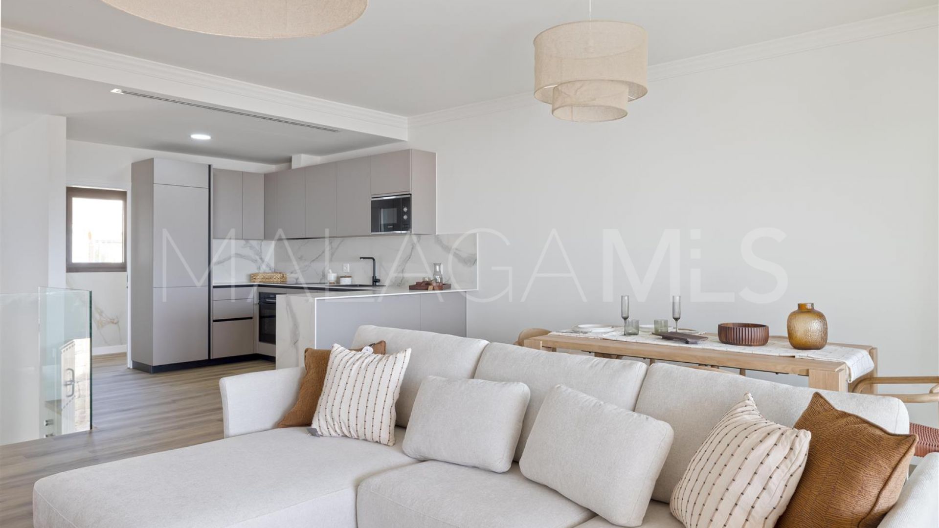 Radhus for sale in Azata Golf