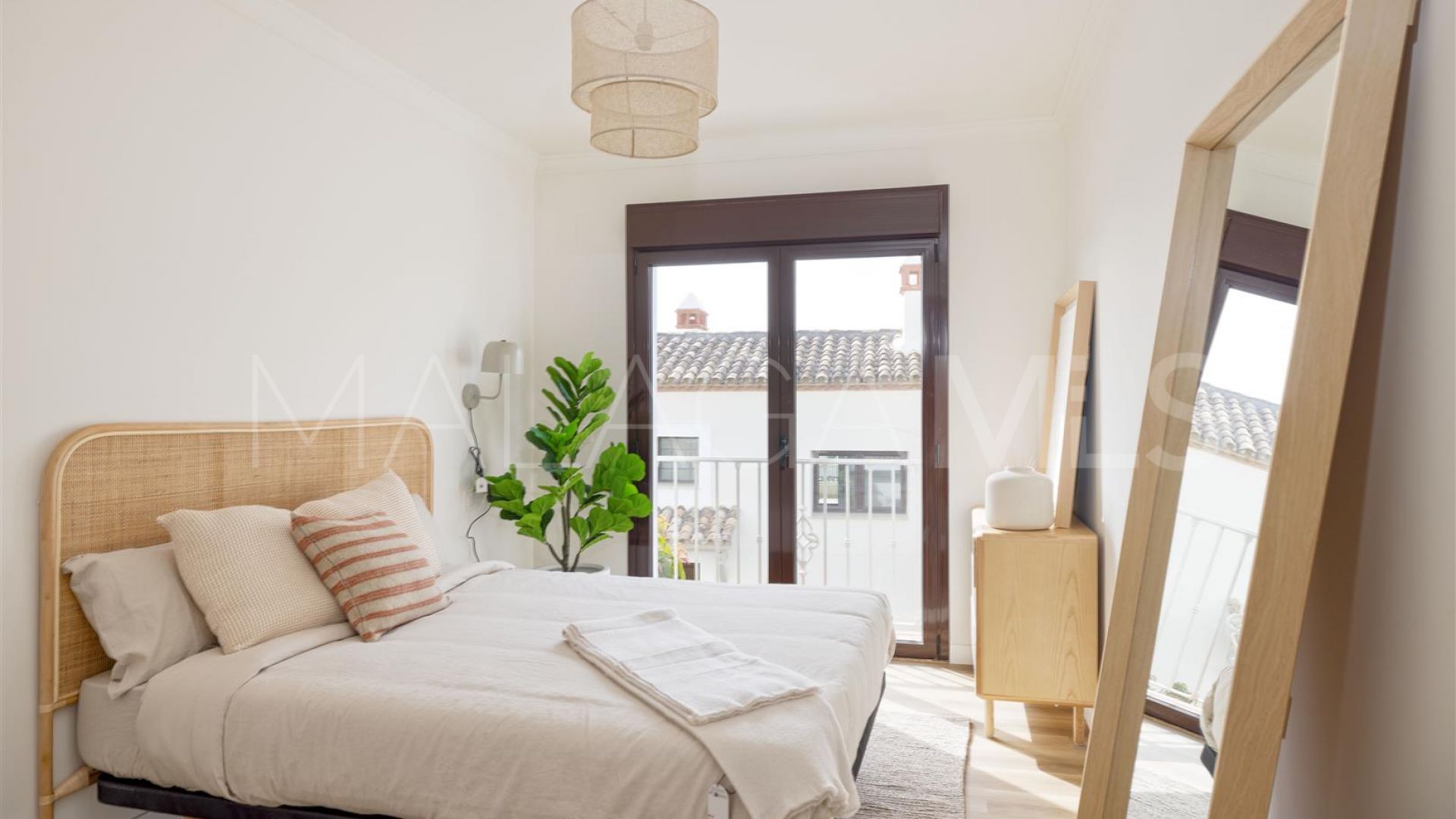 Radhus for sale in Azata Golf