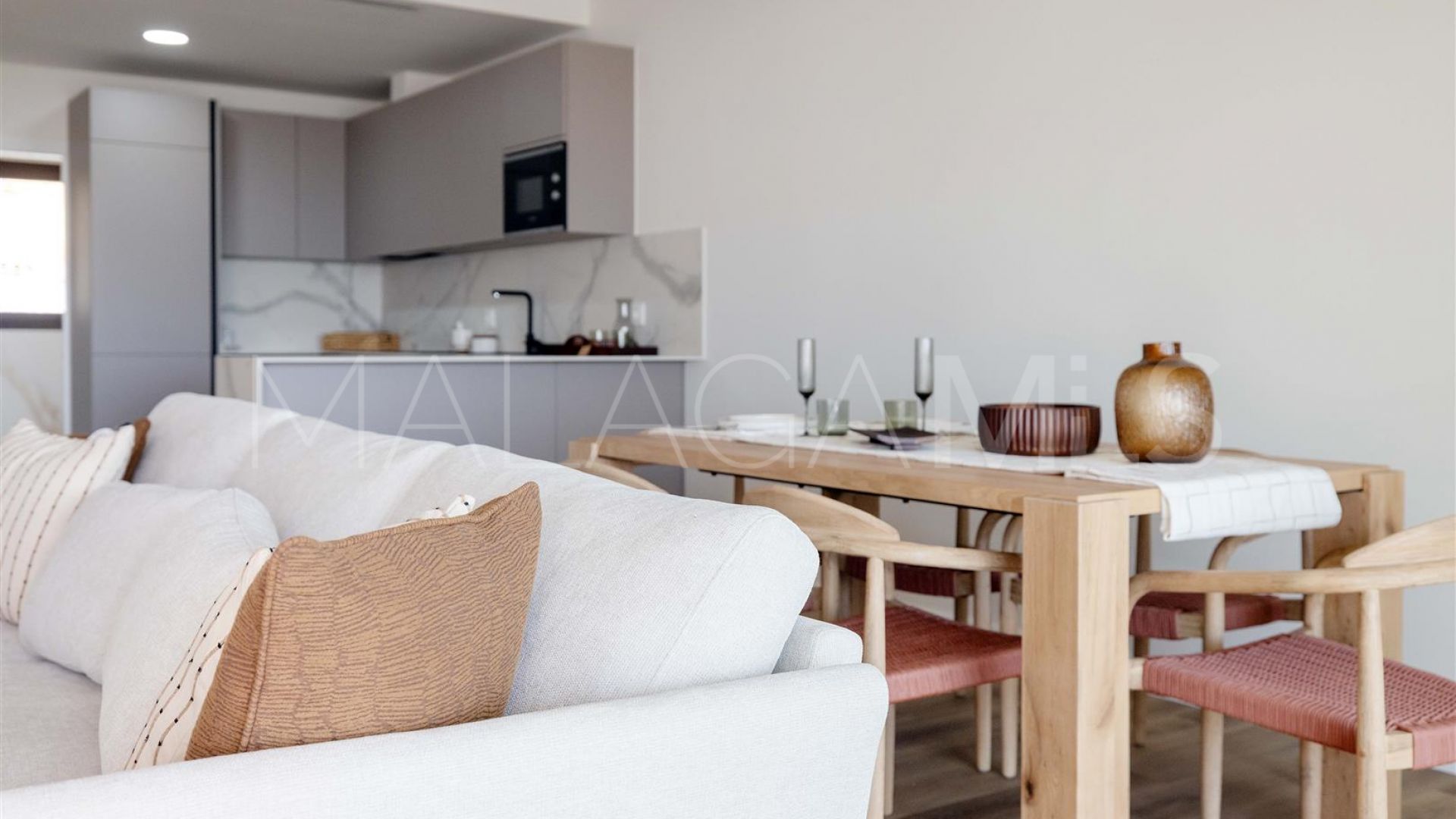 Radhus for sale in Azata Golf