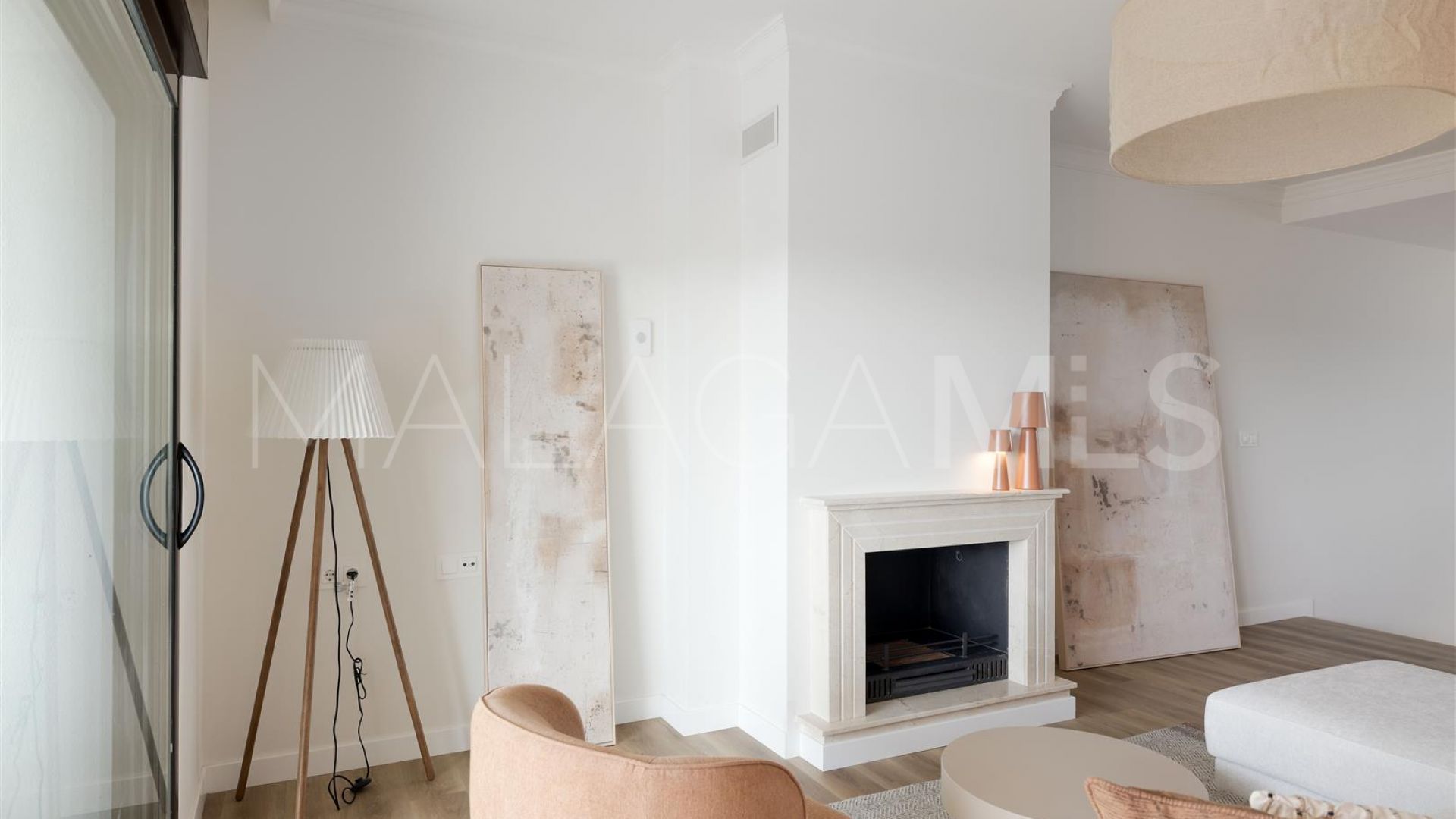 Radhus for sale in Azata Golf