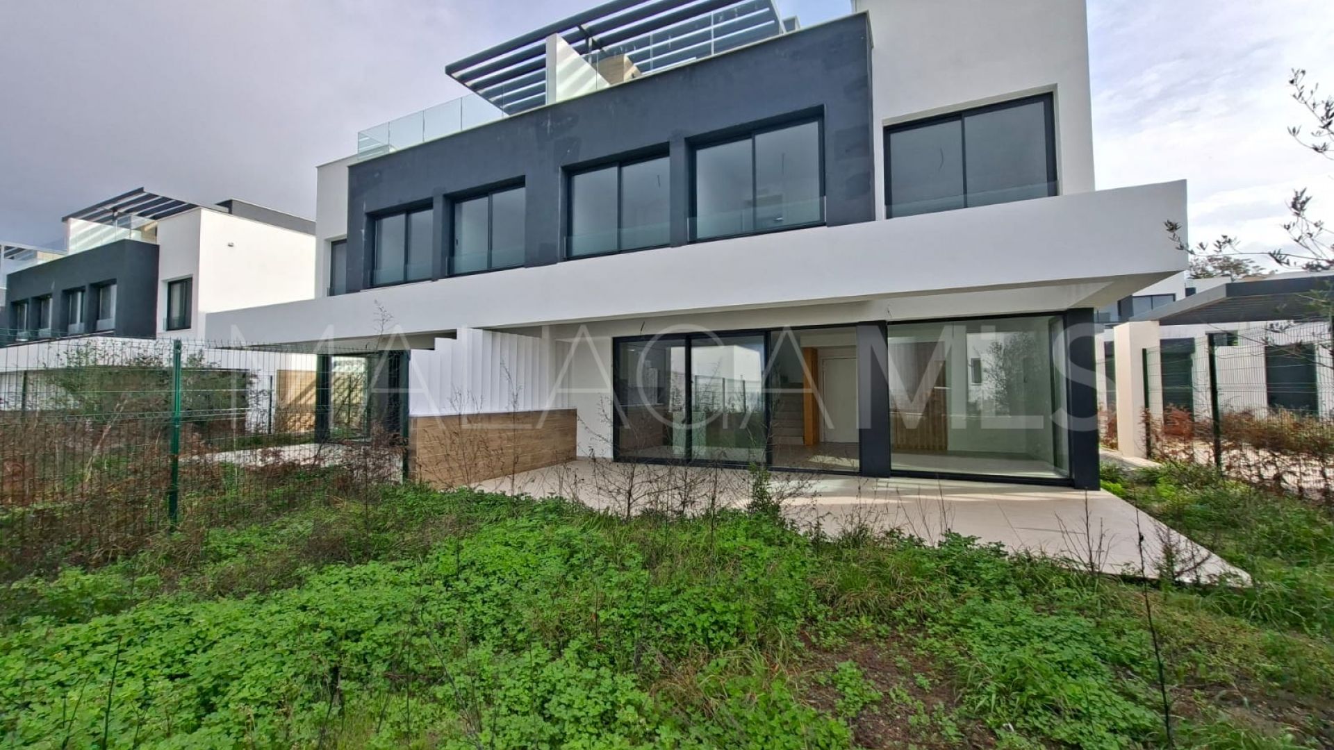 For sale El Campanario 3 bedrooms semi detached villa