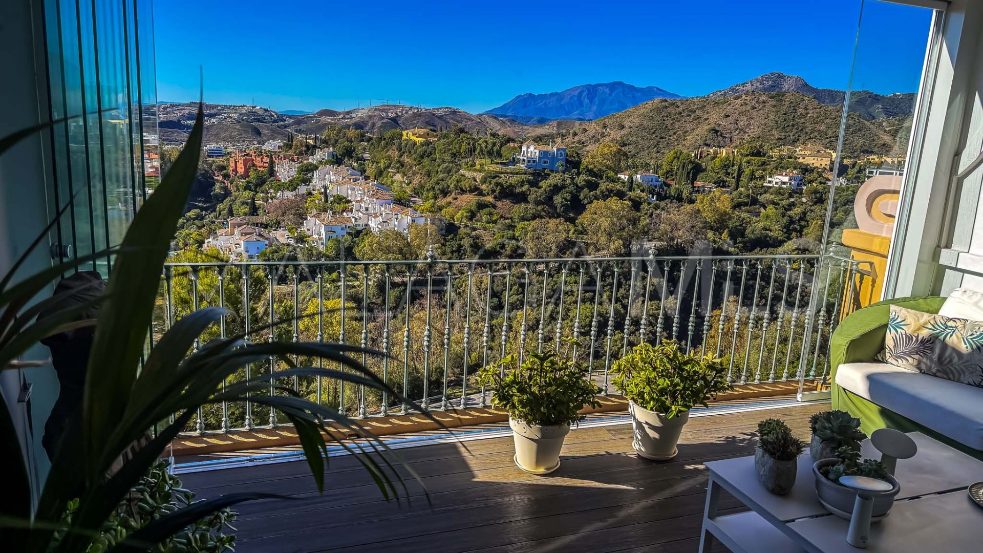 Penthaus for sale in Monte Halcones