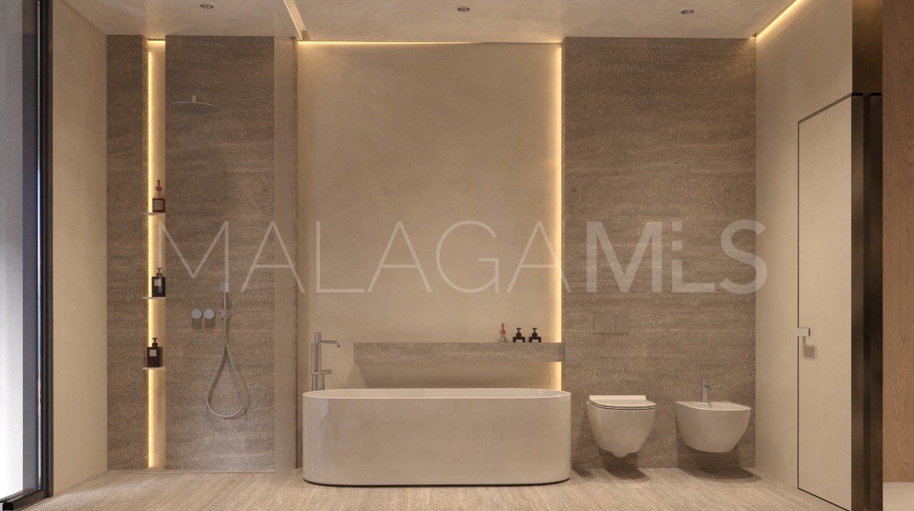 For sale Calahonda Playa 5 bedrooms villa