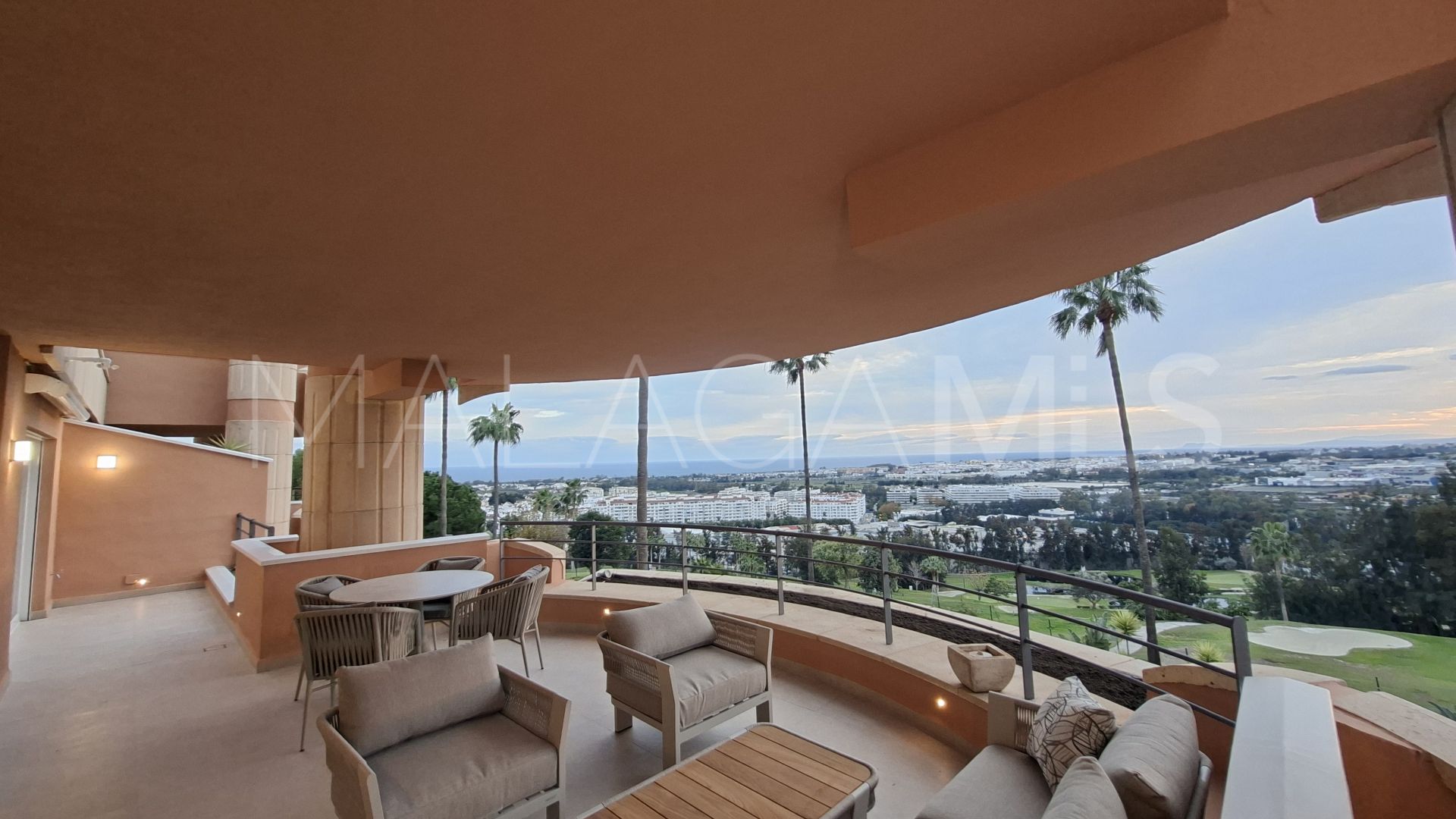 Buy apartamento in Magna Marbella de 3 bedrooms