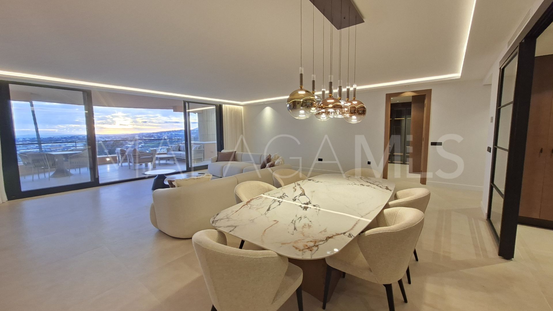 Buy apartamento in Magna Marbella de 3 bedrooms