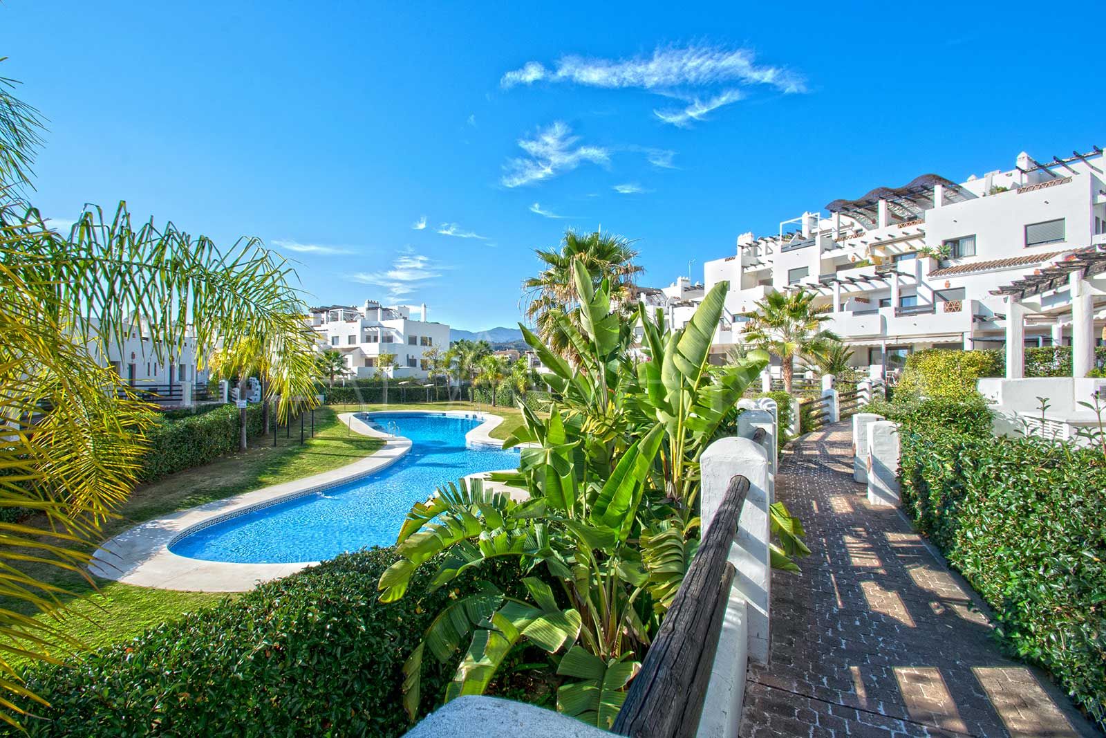 For sale duplex penthouse in La Resina Golf with 2 bedrooms