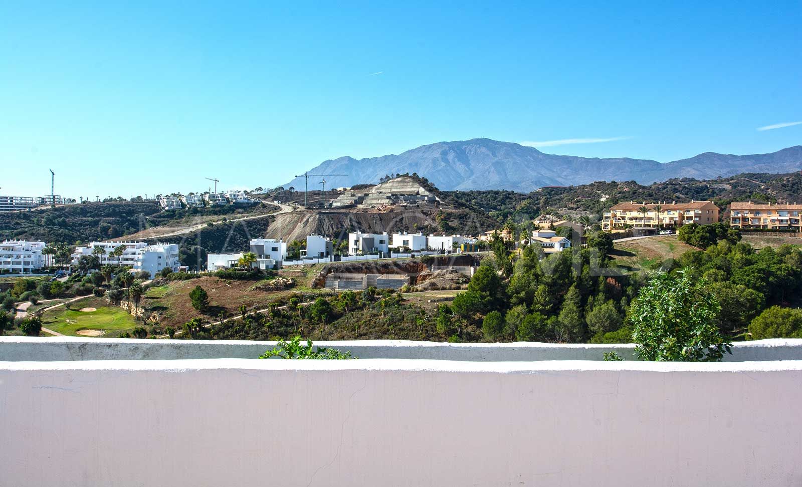 For sale duplex penthouse in La Resina Golf with 2 bedrooms