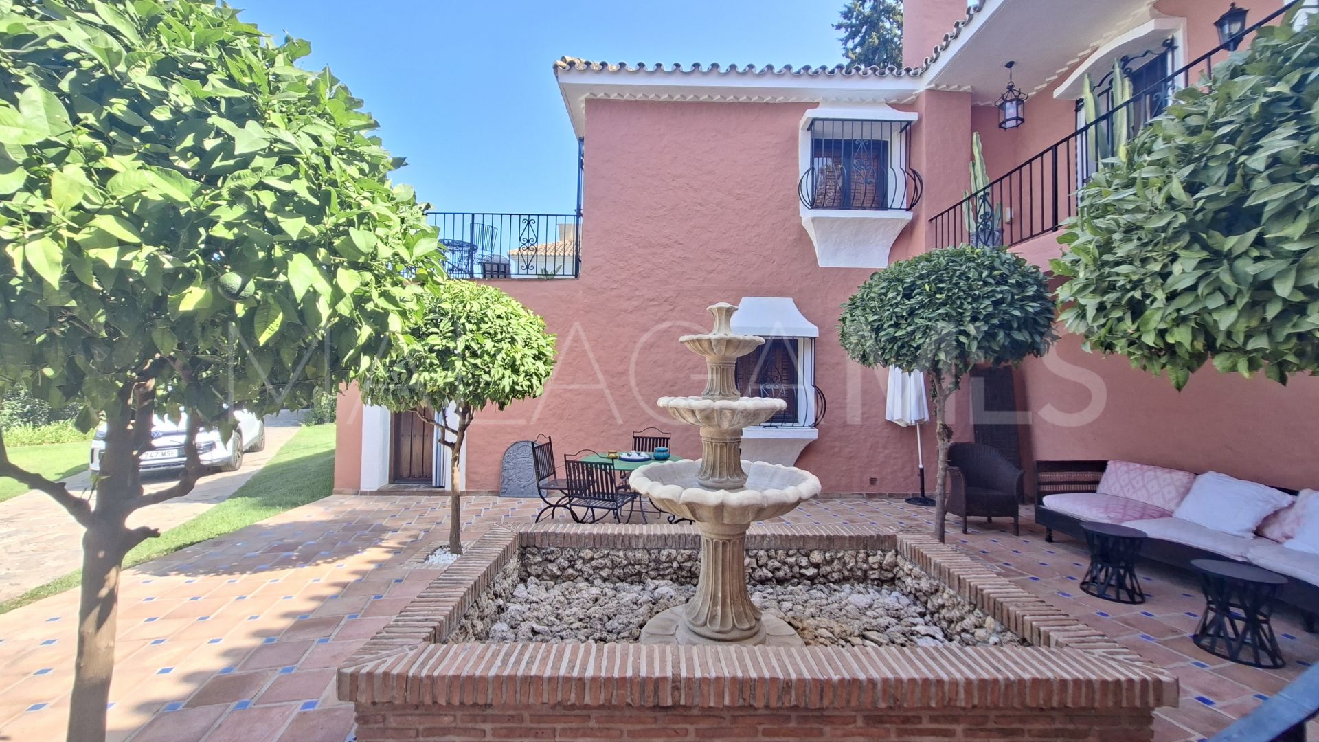 Aloha, villa a la venta with 5 bedrooms