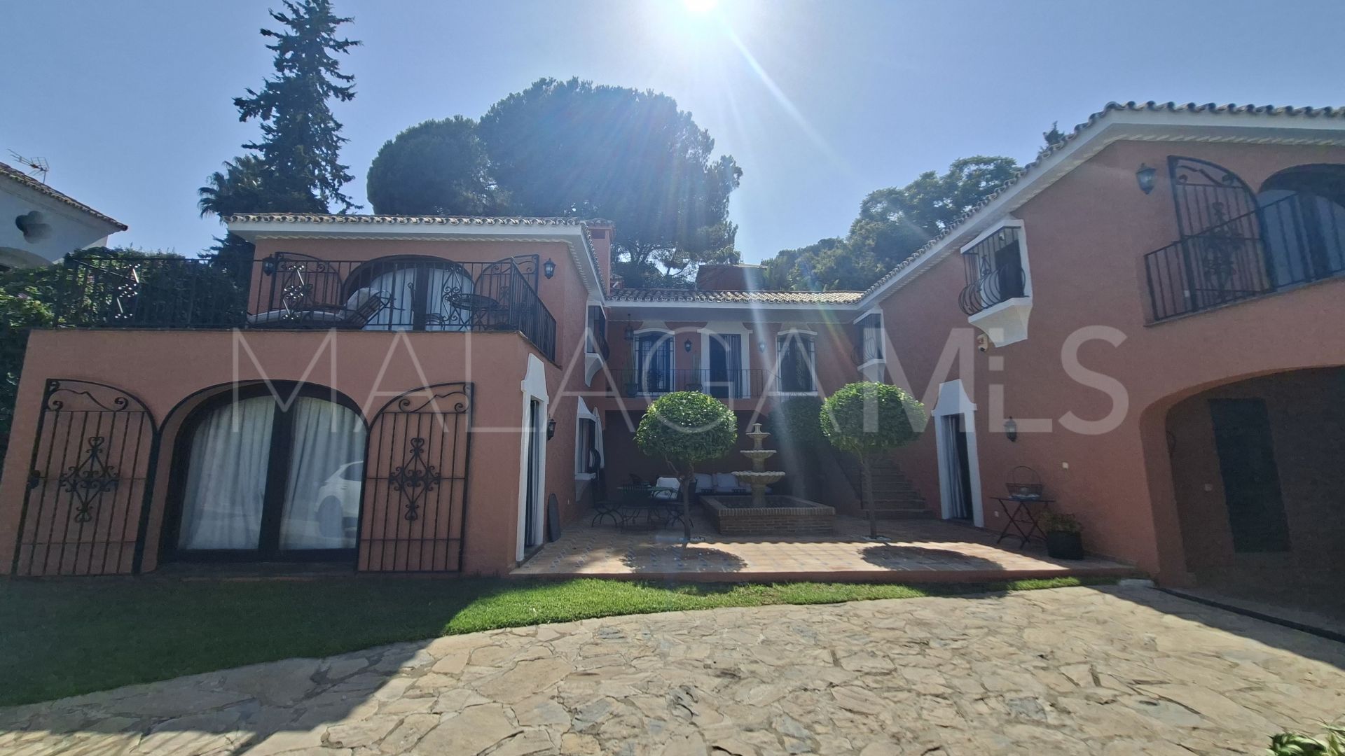 Aloha, villa a la venta with 5 bedrooms