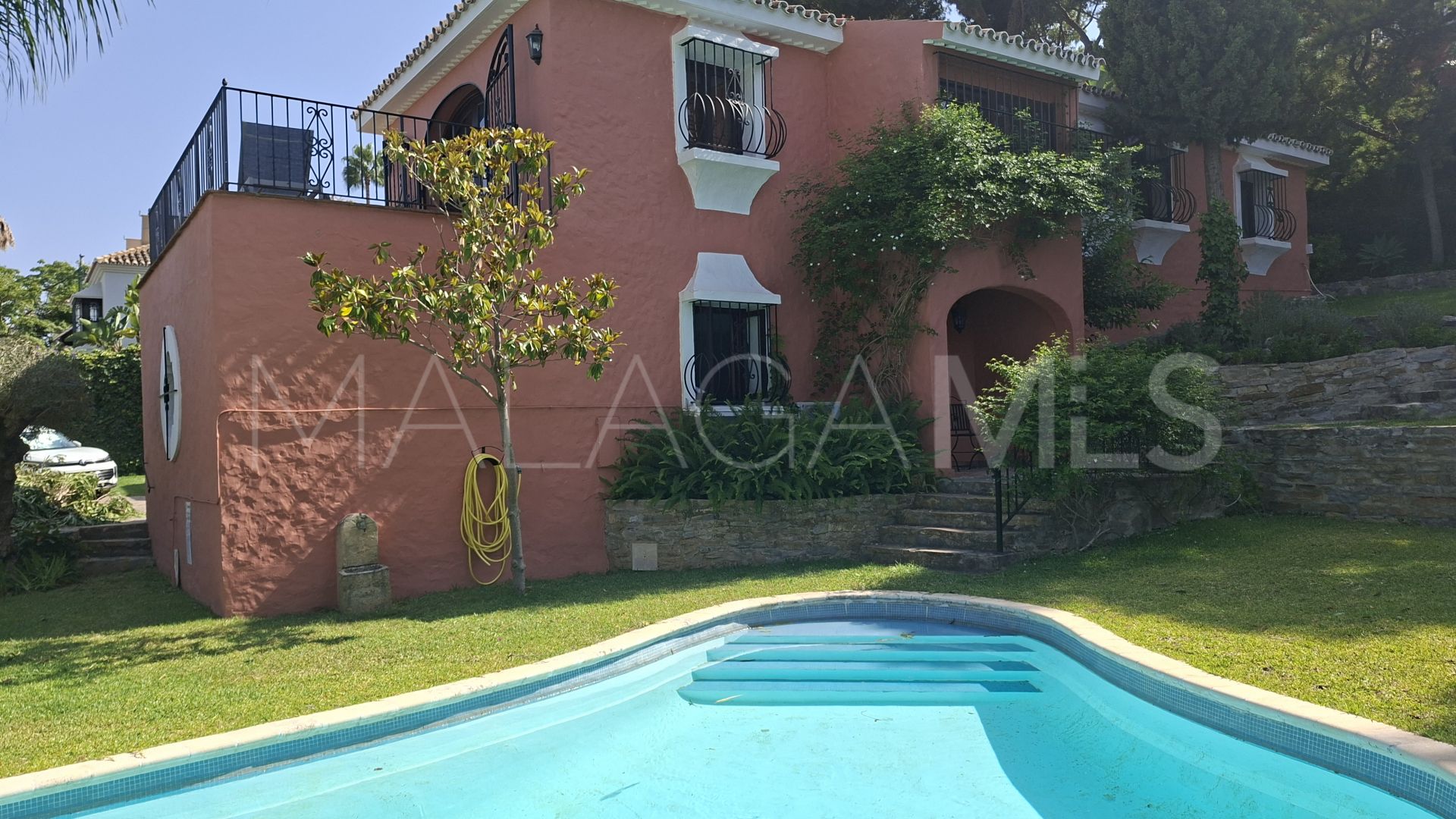 Aloha, villa a la venta with 5 bedrooms